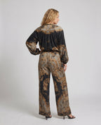 Product 15639223009610 - back_view