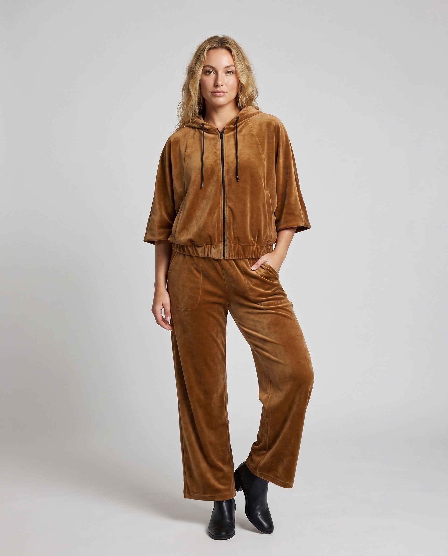 Product 15639224975690 - full_body_front