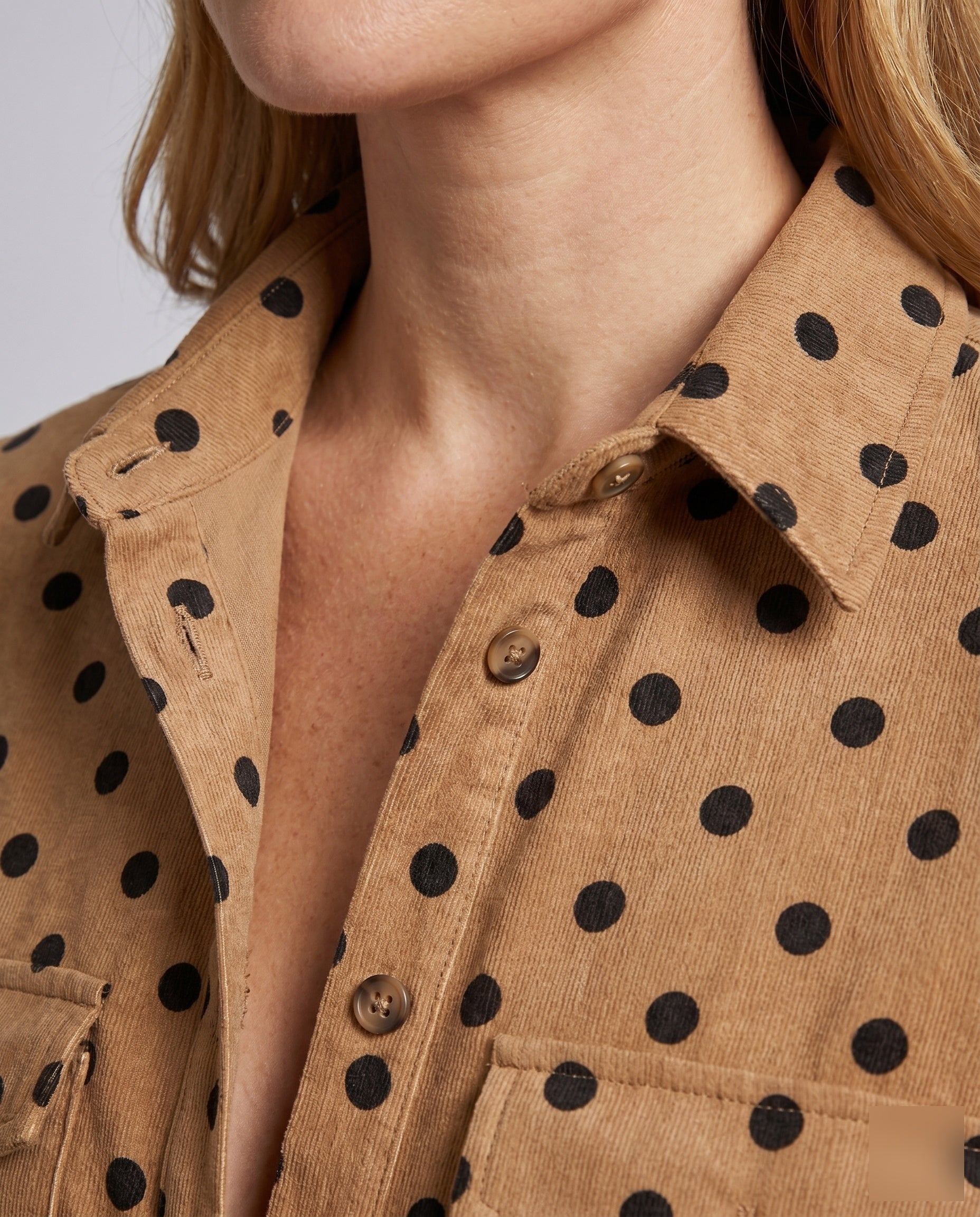 Product 15639225368906 - close_up_detail