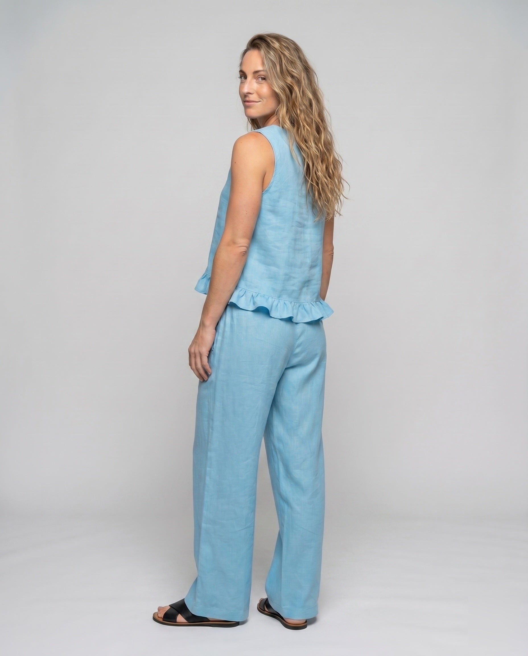 Product 15639229464906 - back_view