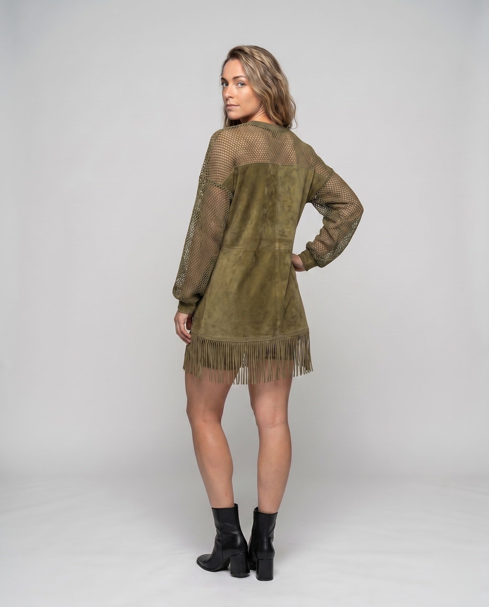 Product 15639234707786 - back_view