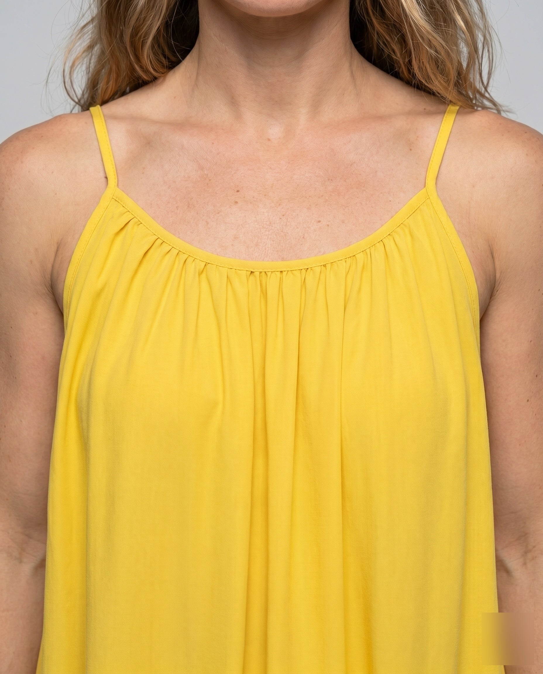 Product 15641108808010 - close_up_detail