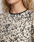 Product 15641109791050 - close_up_detail