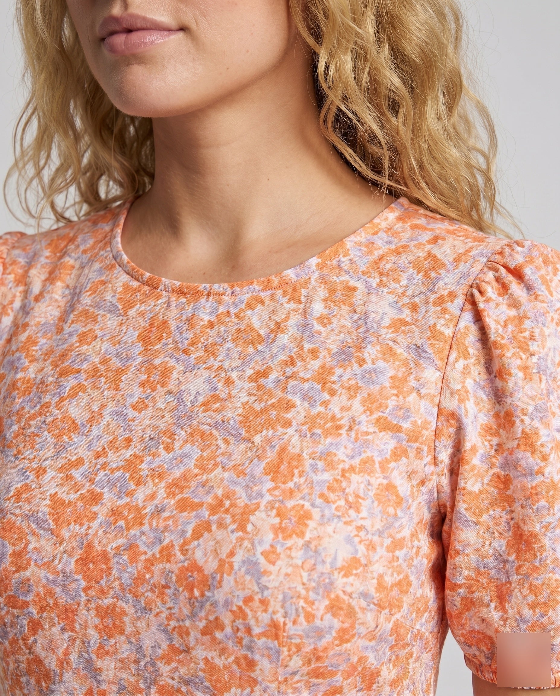 Product 15641109889354 - close_up_detail