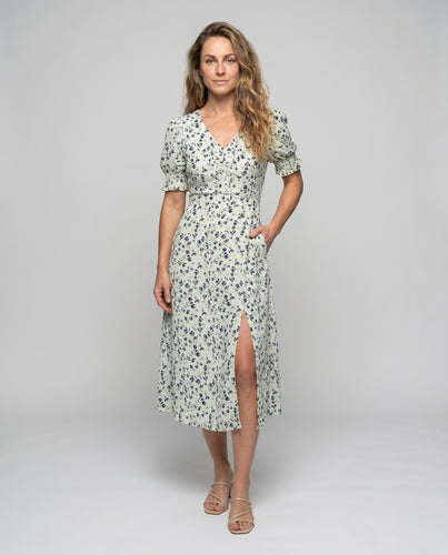 Damen elegantes Blumenkleid mit Rüschenärmeln und seitlichem Schlitz