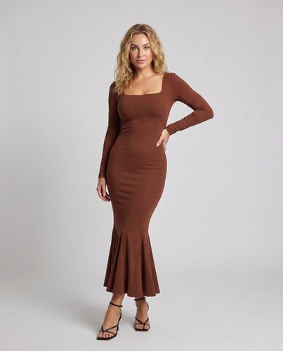 Damen Elegantes Maxikleid mit ausgestellten Ärmeln und geschmeidigem Stoff