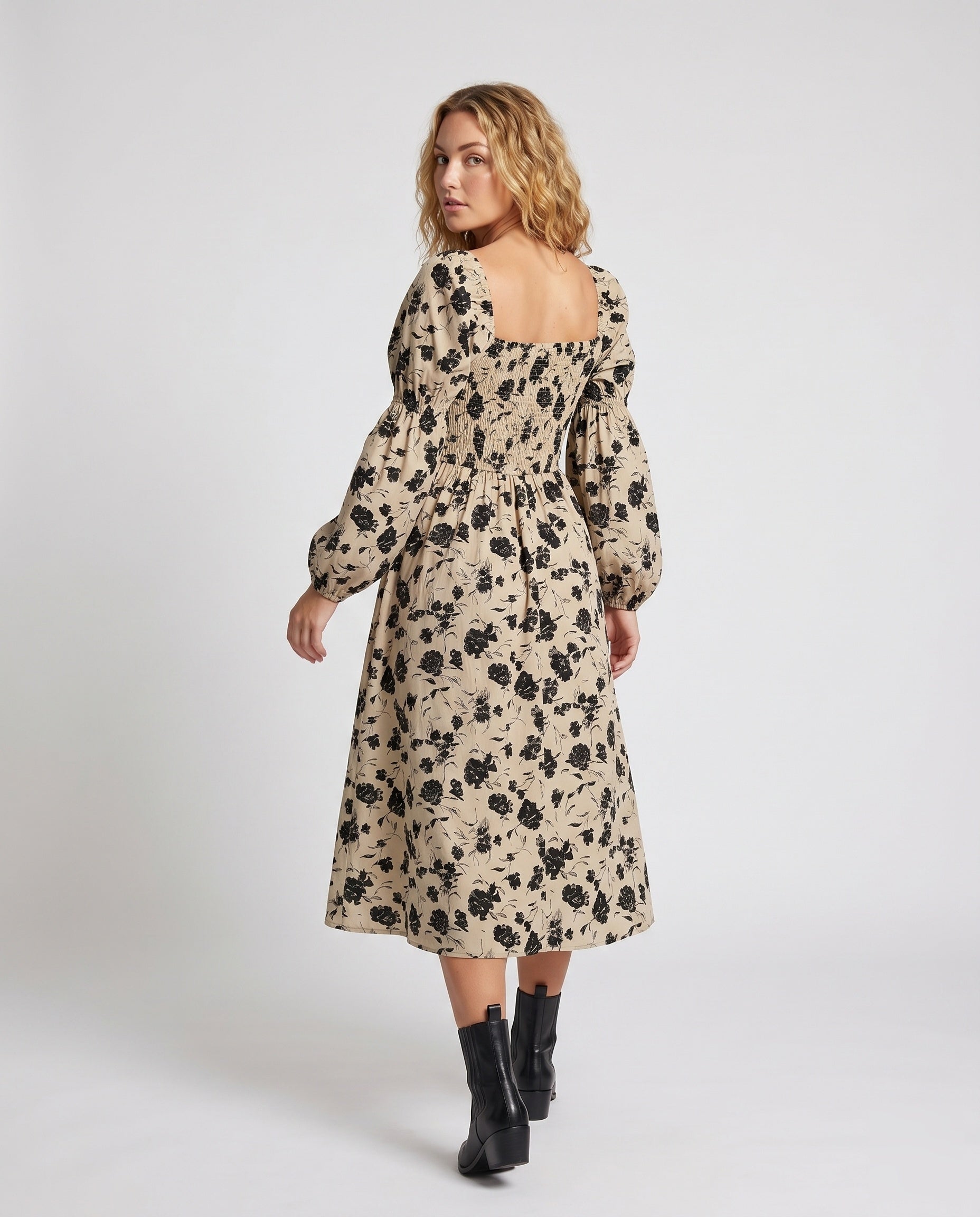 Product 15641118966090 - back_view
