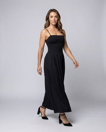 Damen Elegantes Maxikleid mit tailliertem Oberteil und fließendem Rock