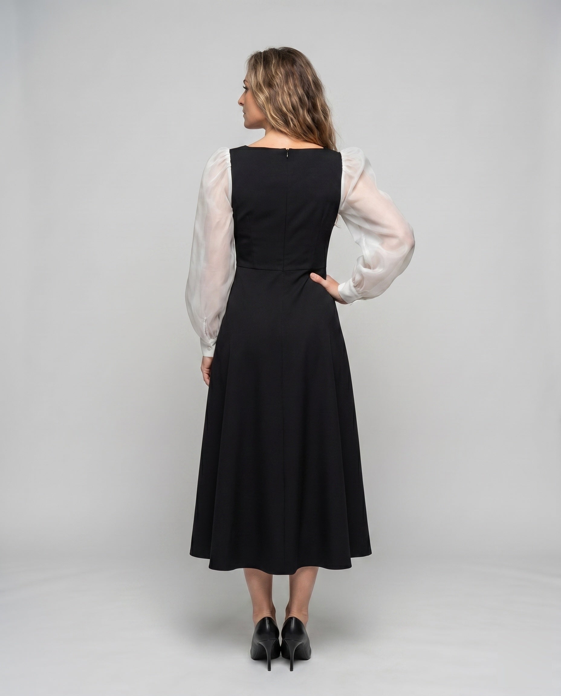 Product 15641120702794 - back_view