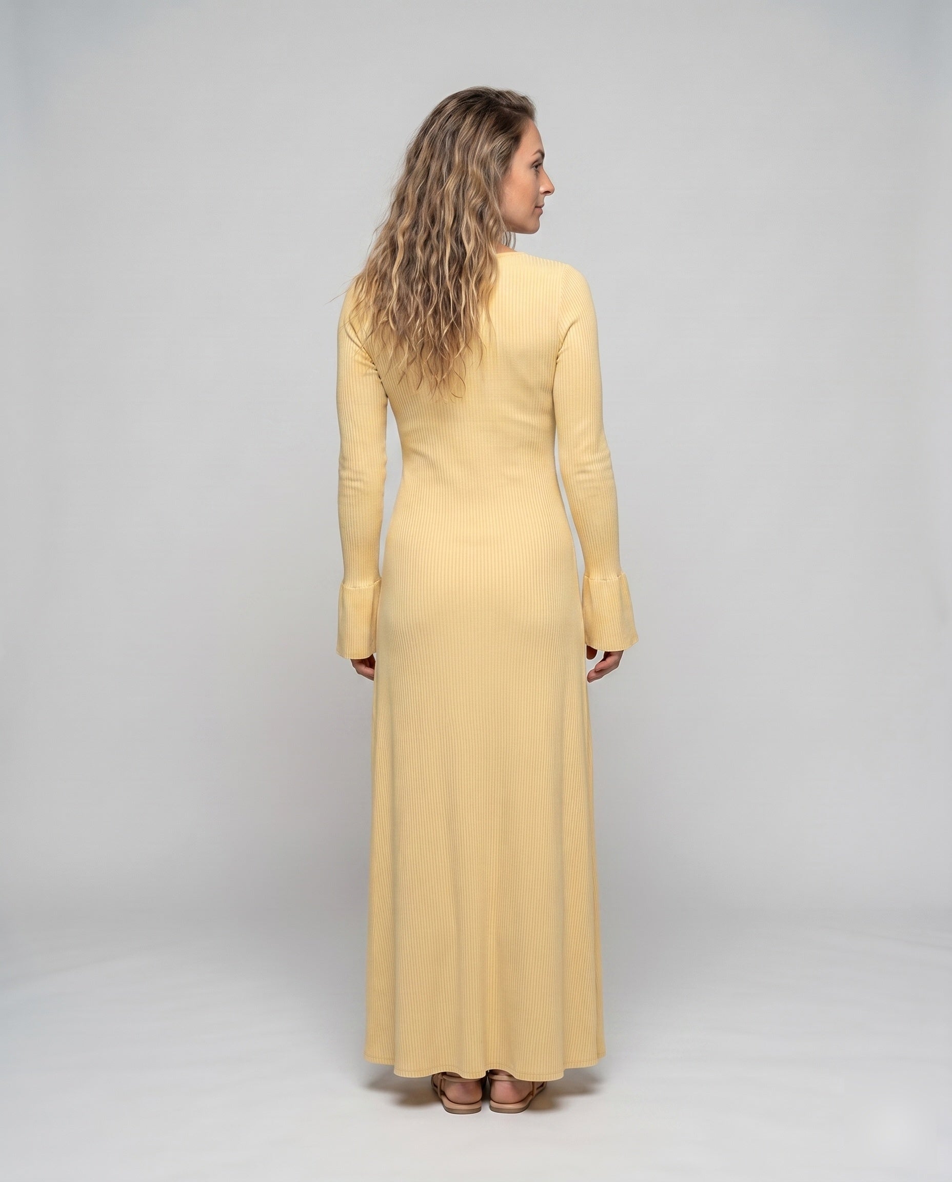 Product 15641120768330 - back_view