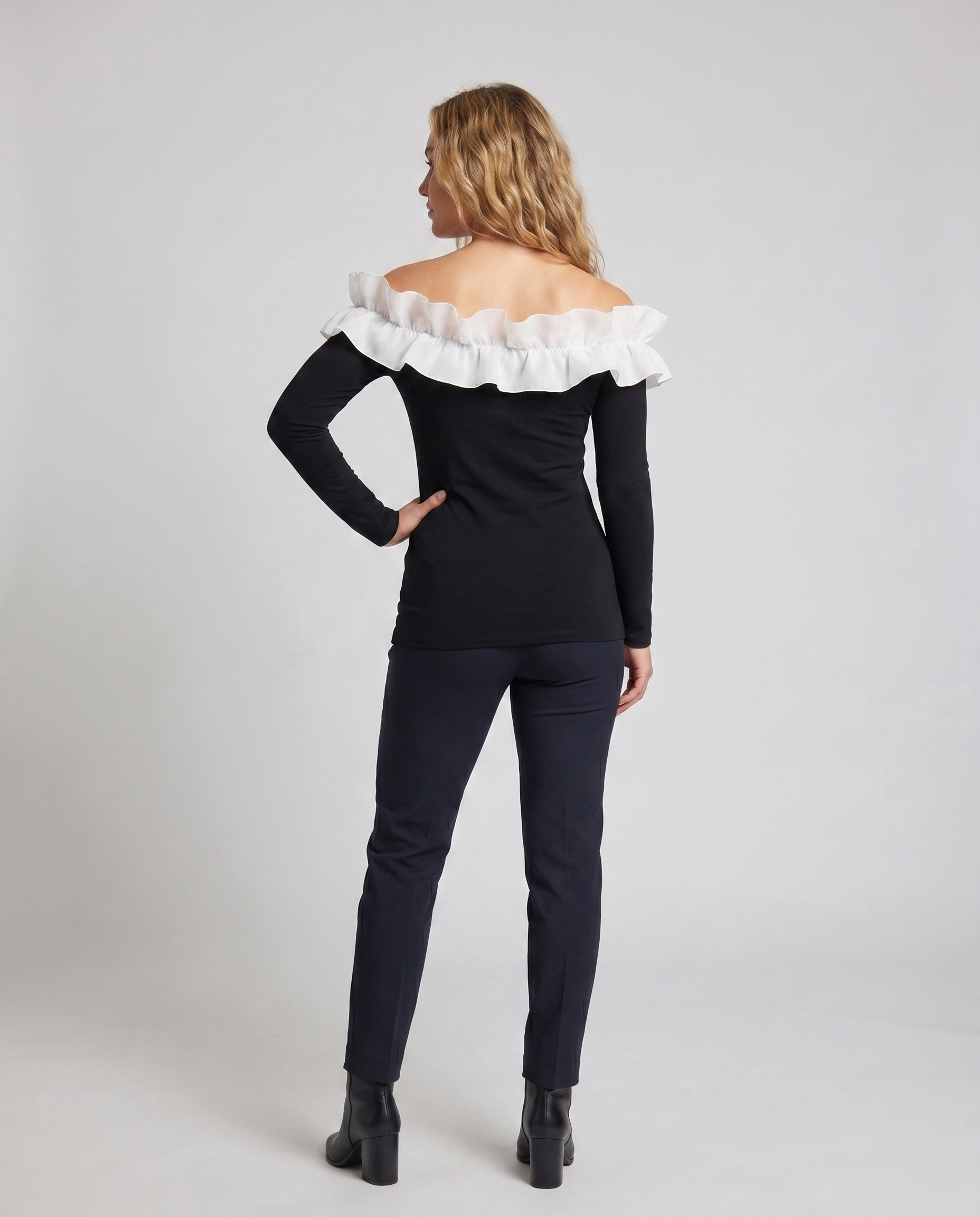 Product 15641122242890 - back_view