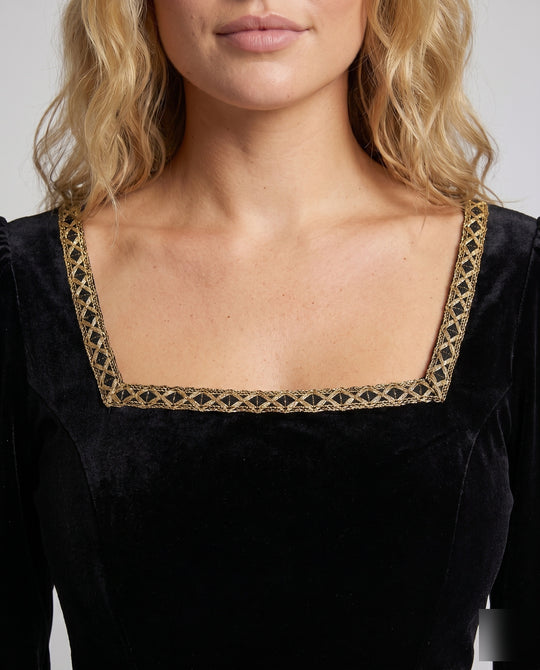 Product 15641122373962 - close_up_detail