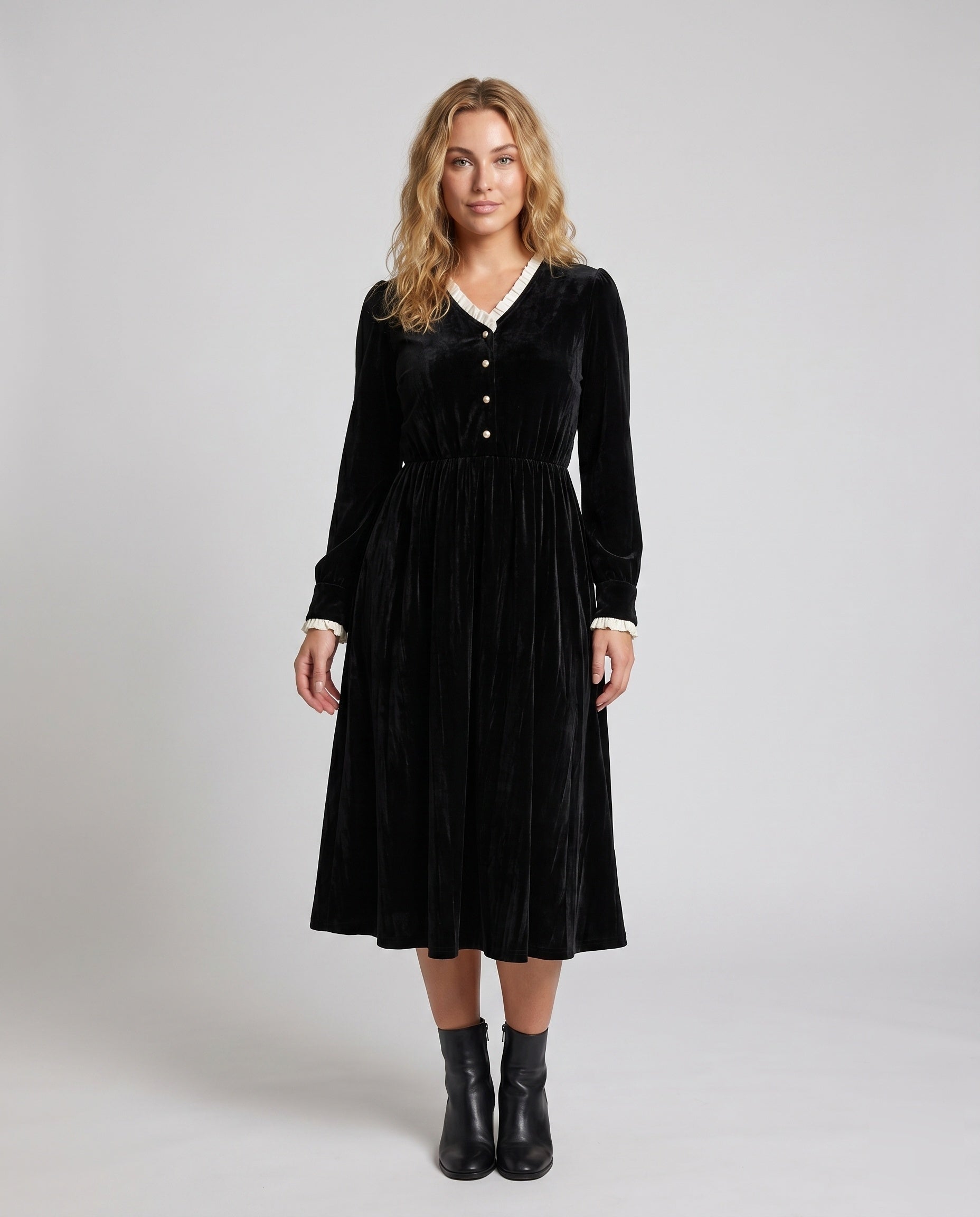 Product 15641122406730 - full_body_front