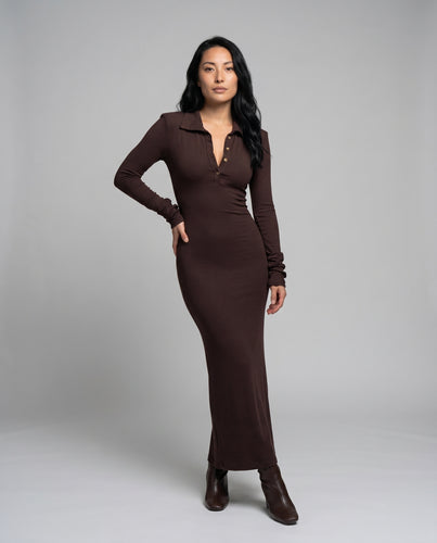 Damen Figurbetontes Abendkleid mit Stehkragen und Knopfleiste