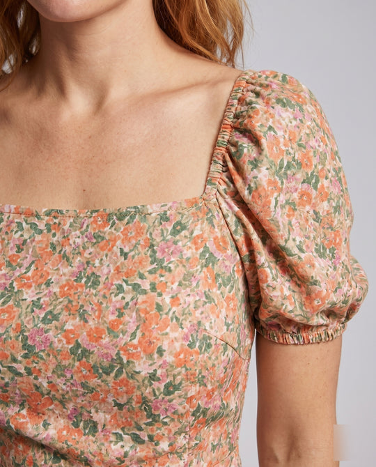 Product 15641129746762 - close_up_detail