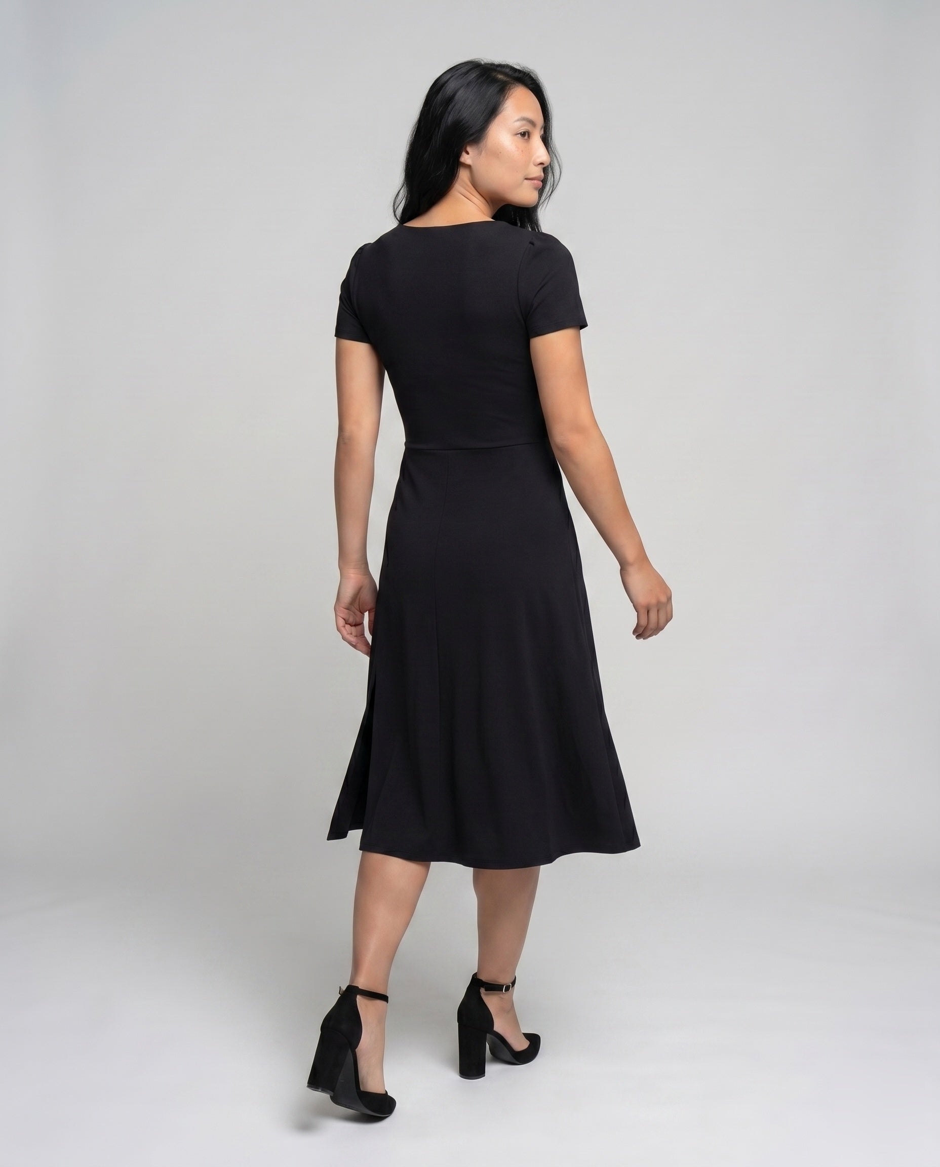 Product 15641132073290 - back_view