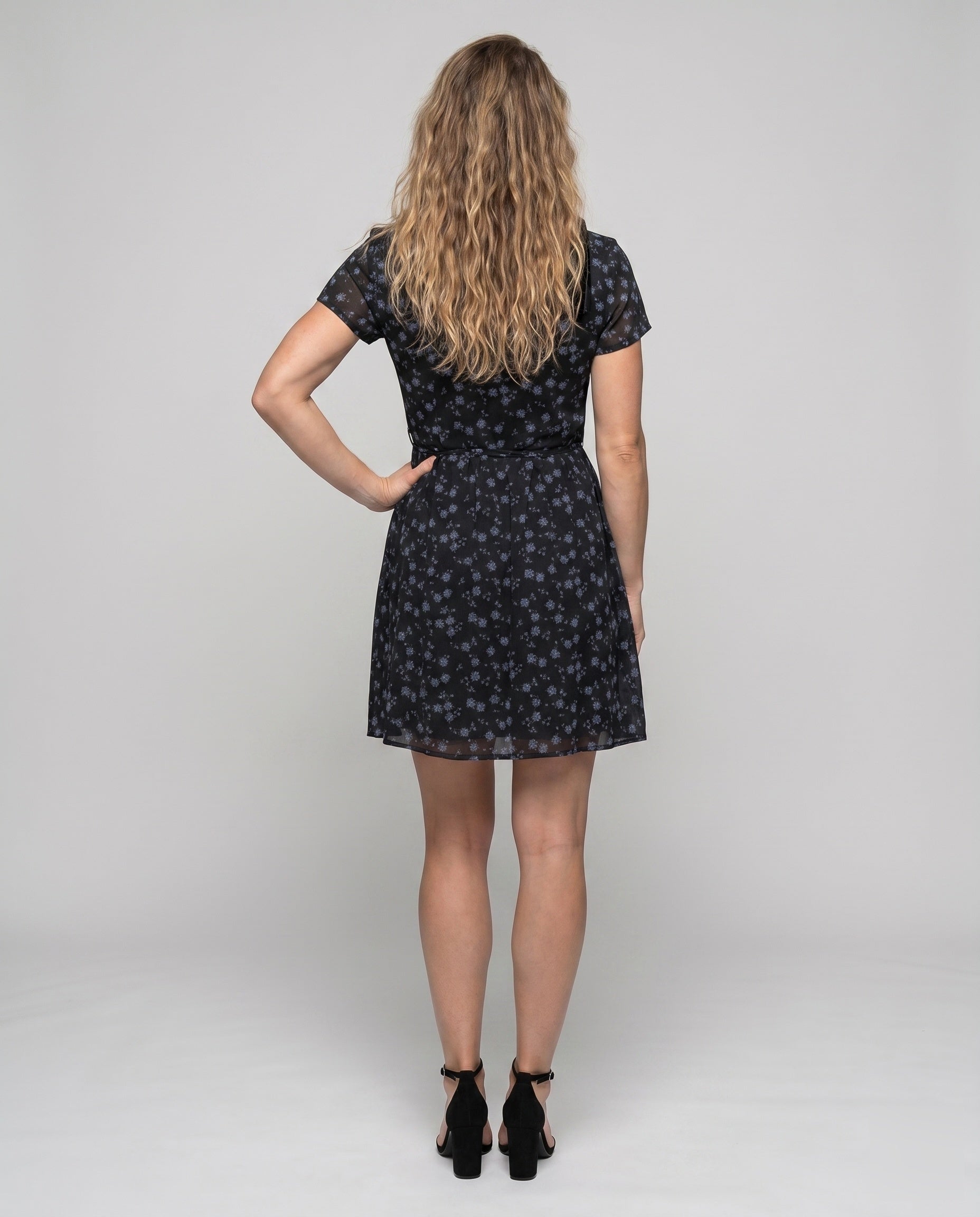 Product 15641150226762 - back_view
