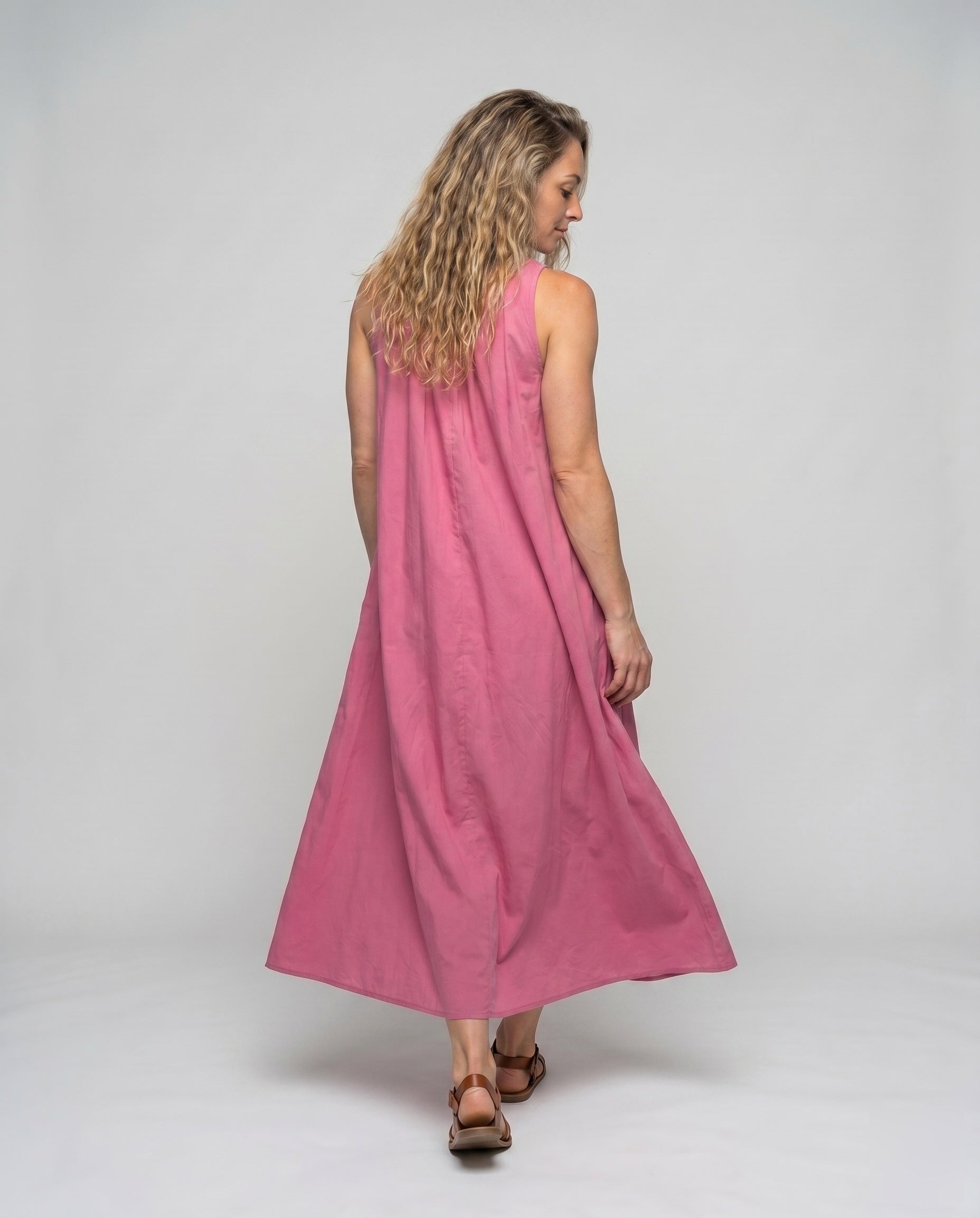 Product 15641150947658 - back_view