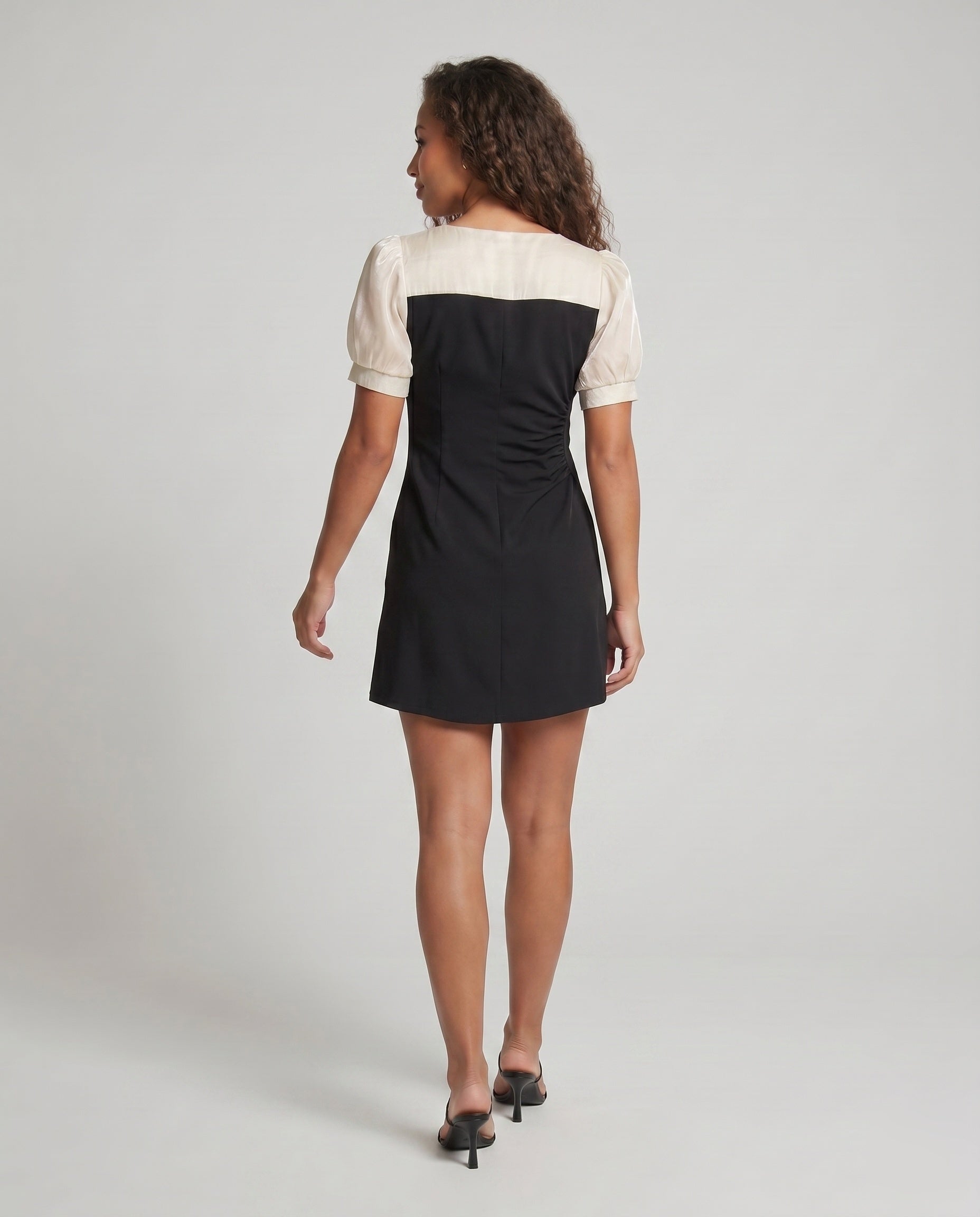 Product 15641155633482 - back_view