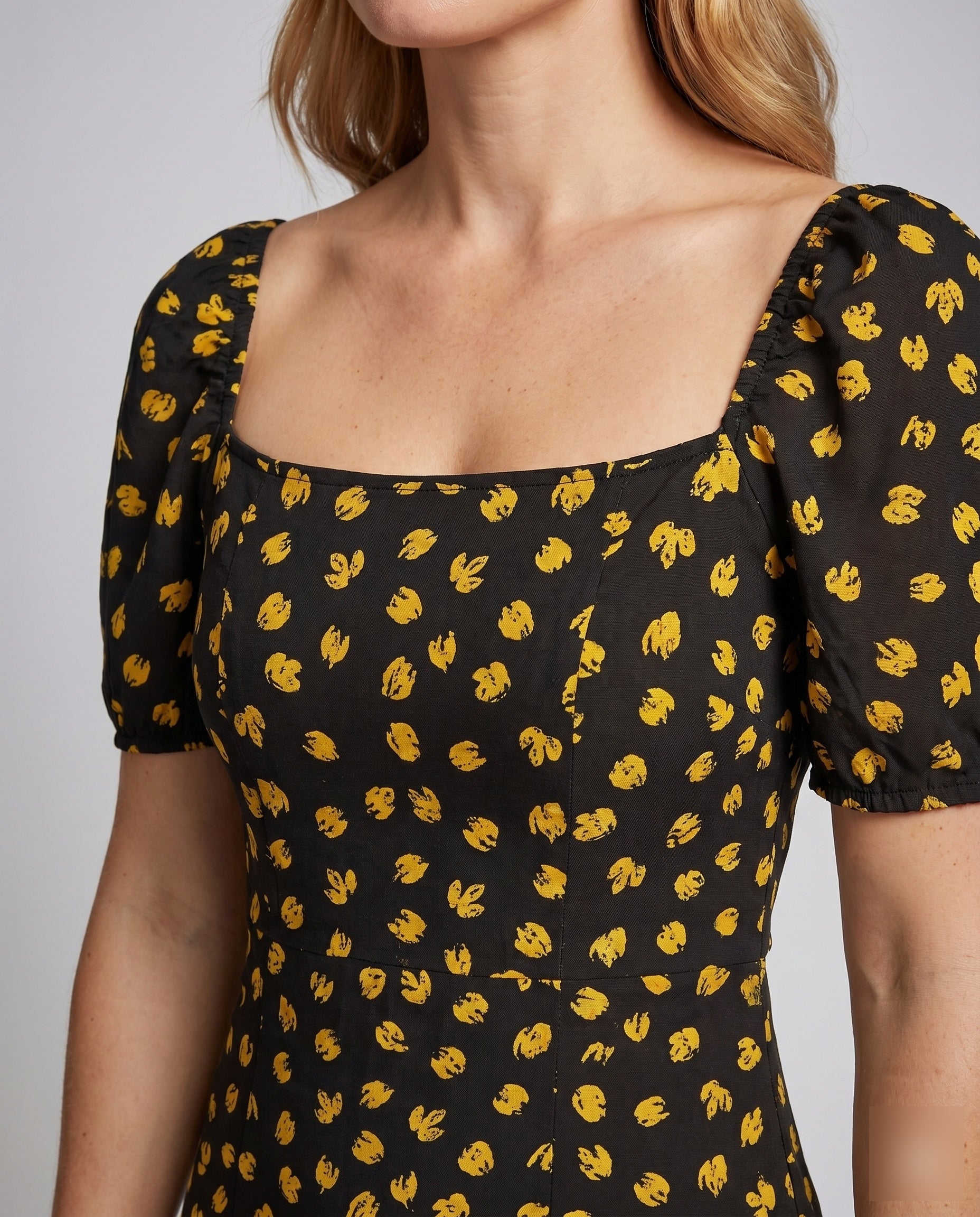 Product 15641159860554 - close_up_detail