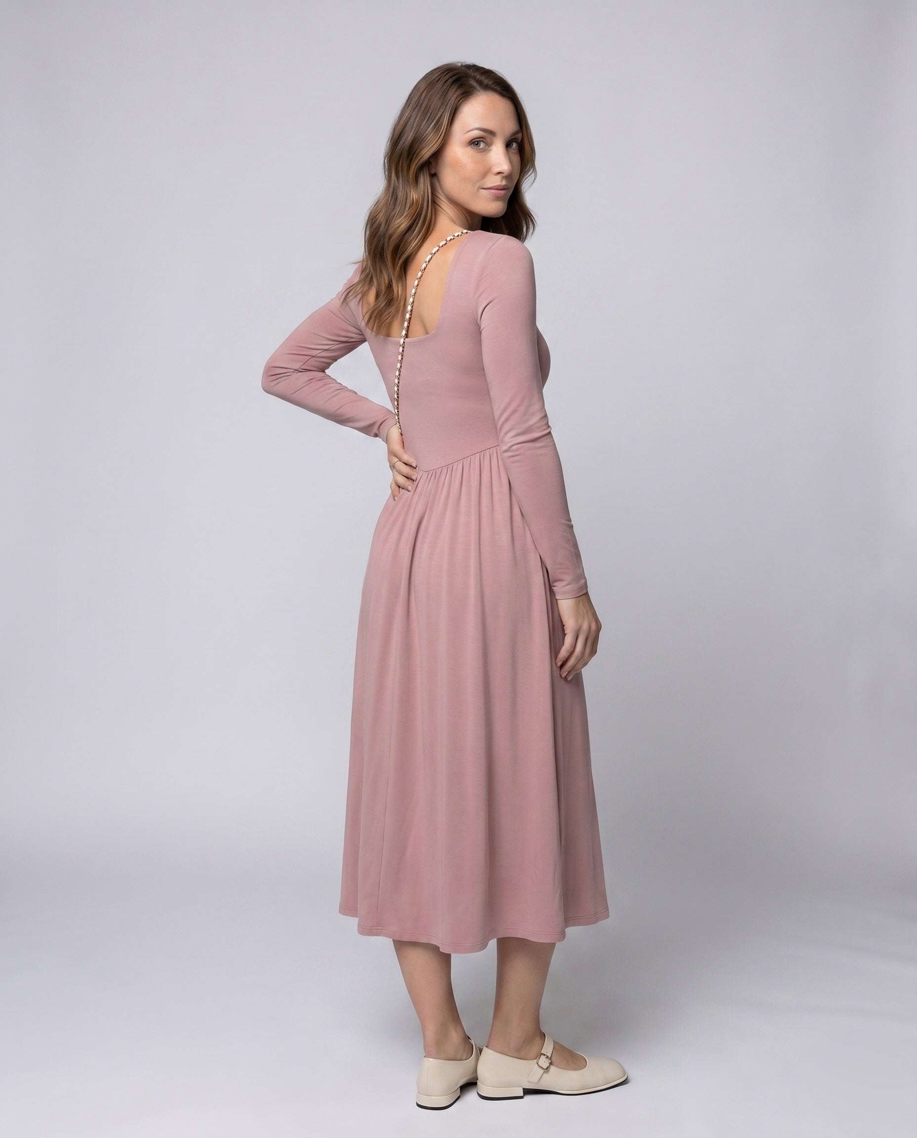 Product 15641162940746 - back_view