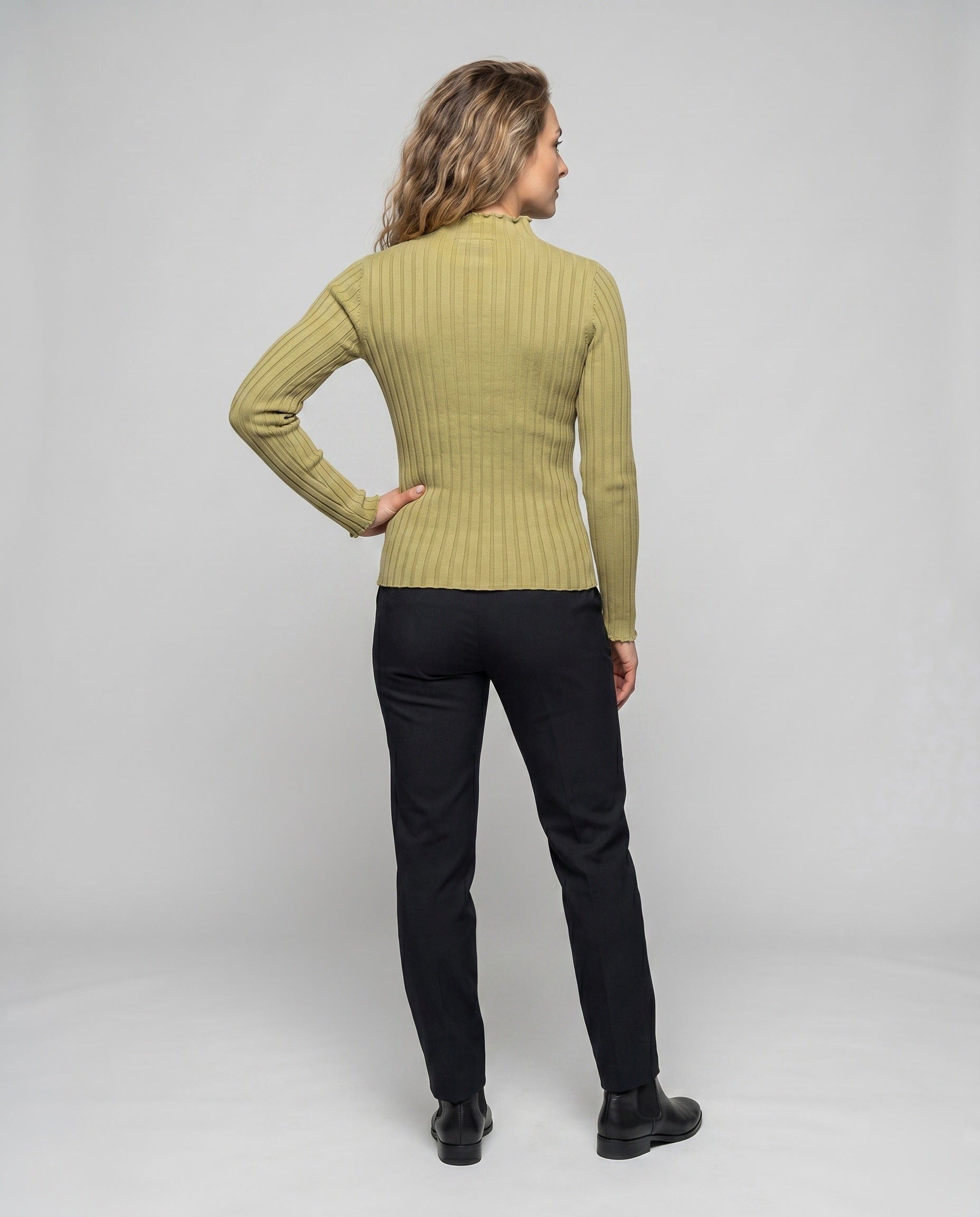 Product 15641164284234 - back_view