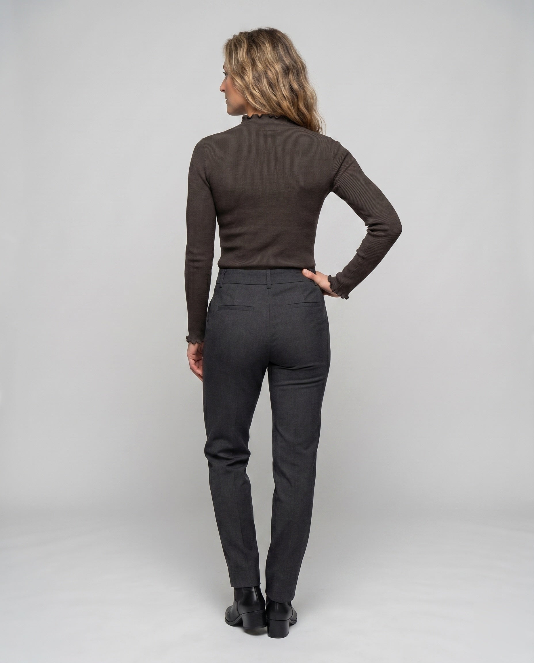 Product 15641164972362 - back_view