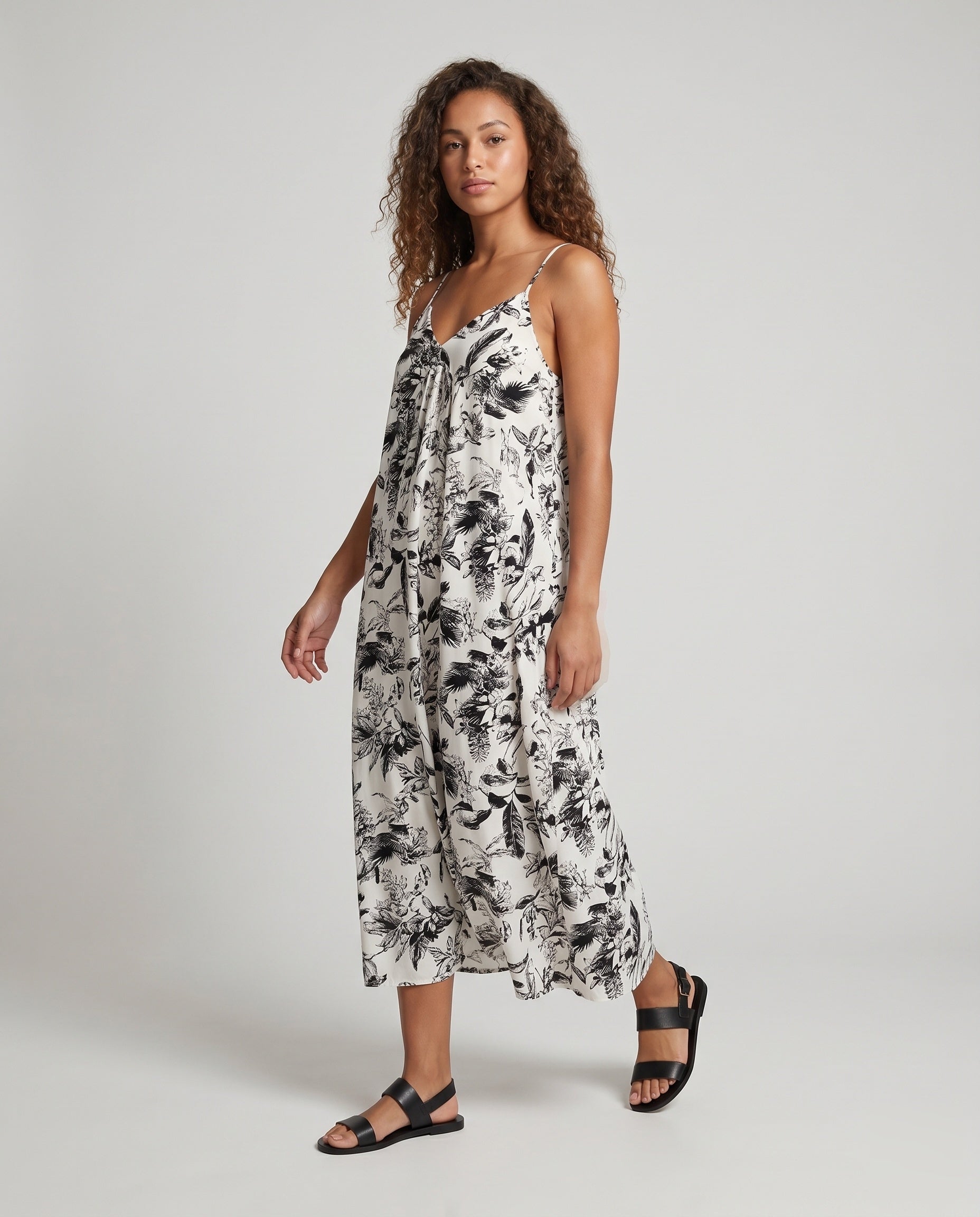 Product 15641165955402 - full_body_front