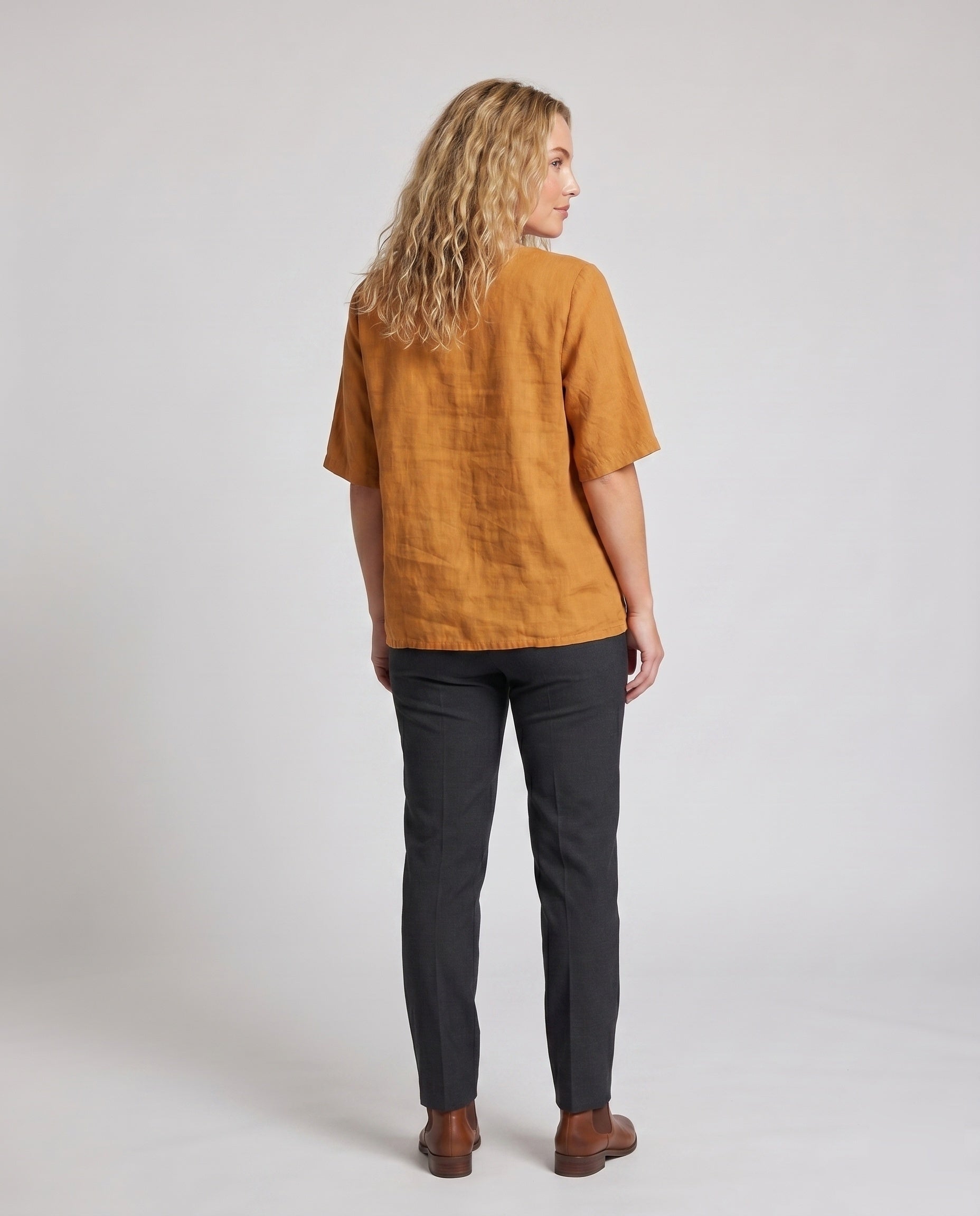 Product 15641167855946 - back_view
