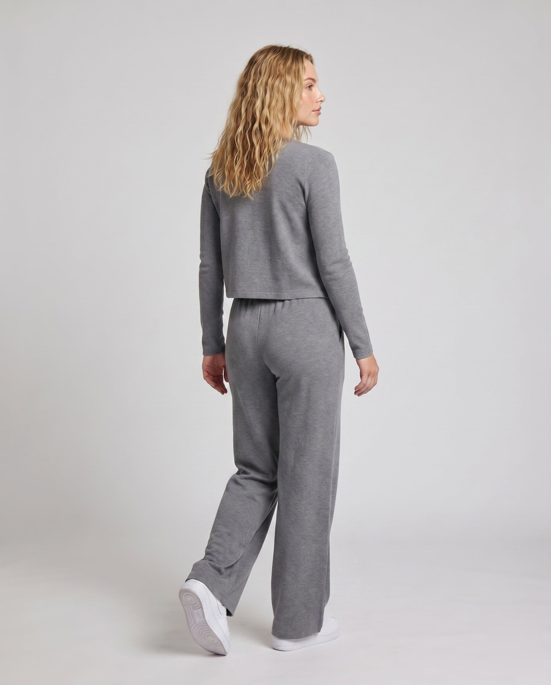 Product 15641168085322 - back_view