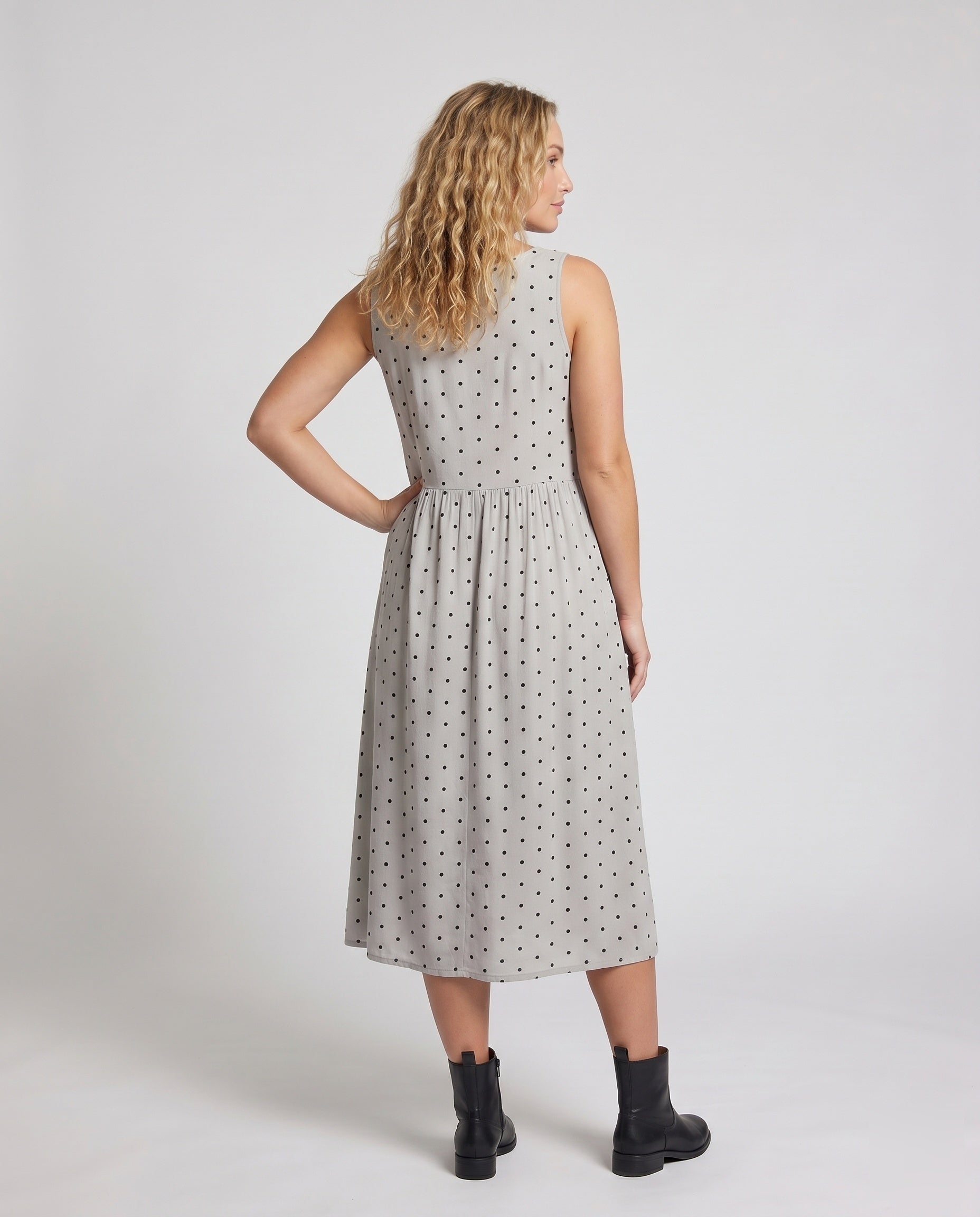 Product 15641169101130 - back_view