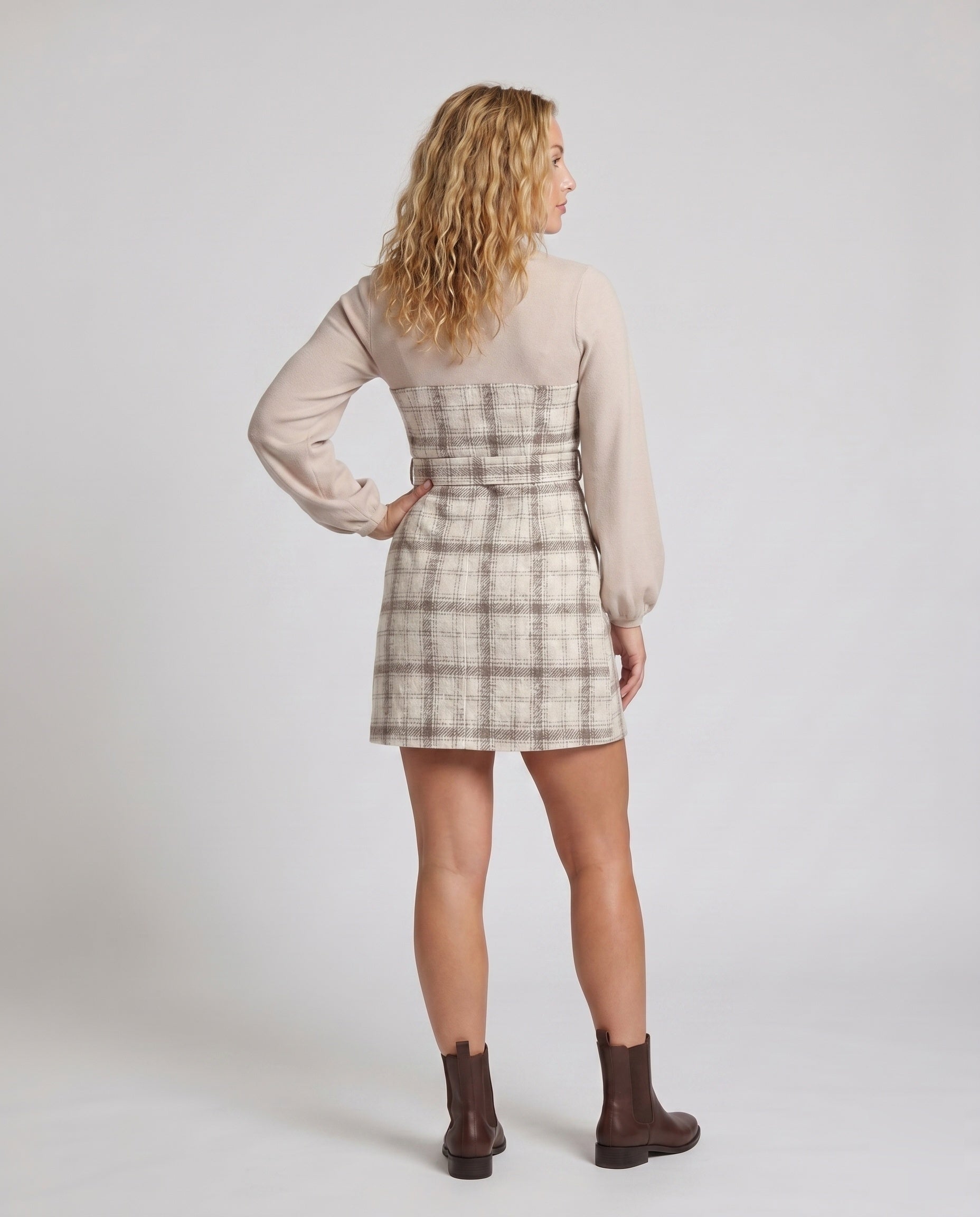 Product 15641169297738 - back_view