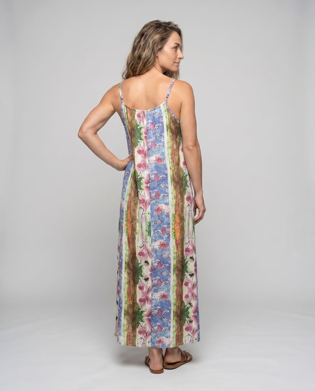 Product 15641177358666 - back_view