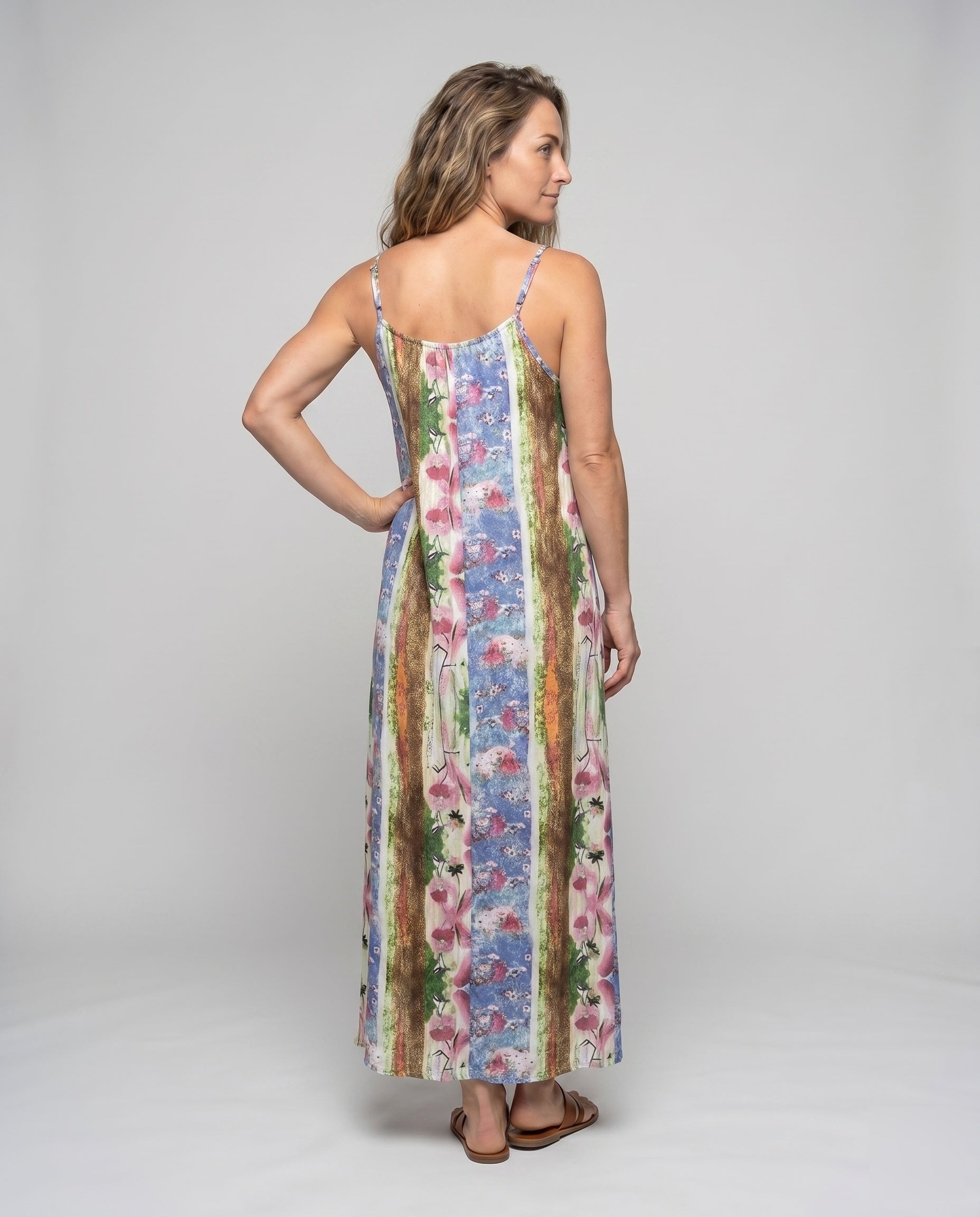 Product 15641177358666 - back_view