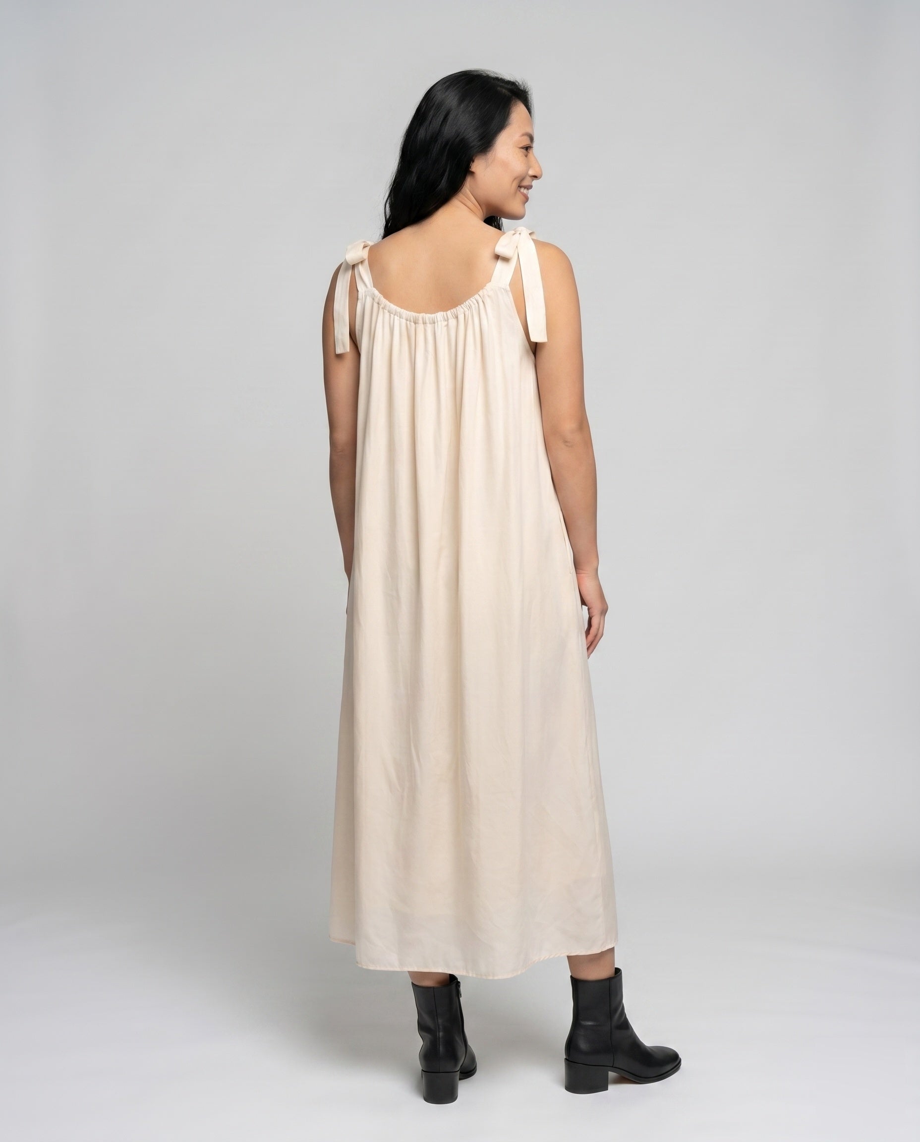 Product 15641178669386 - back_view