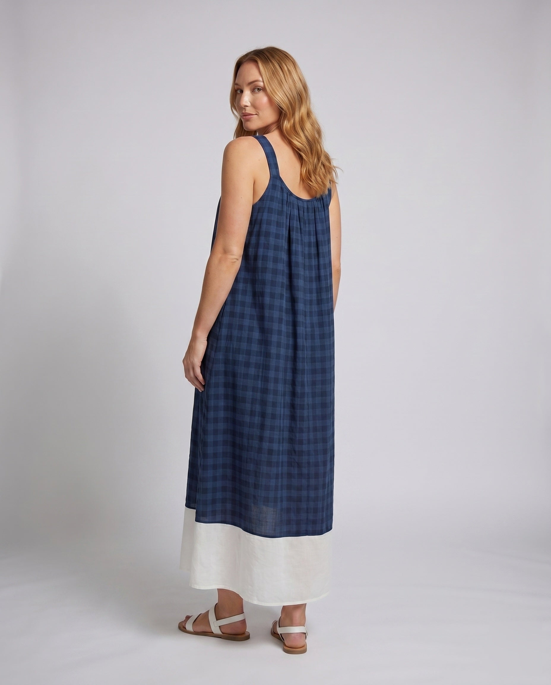 Product 15641187483978 - back_view