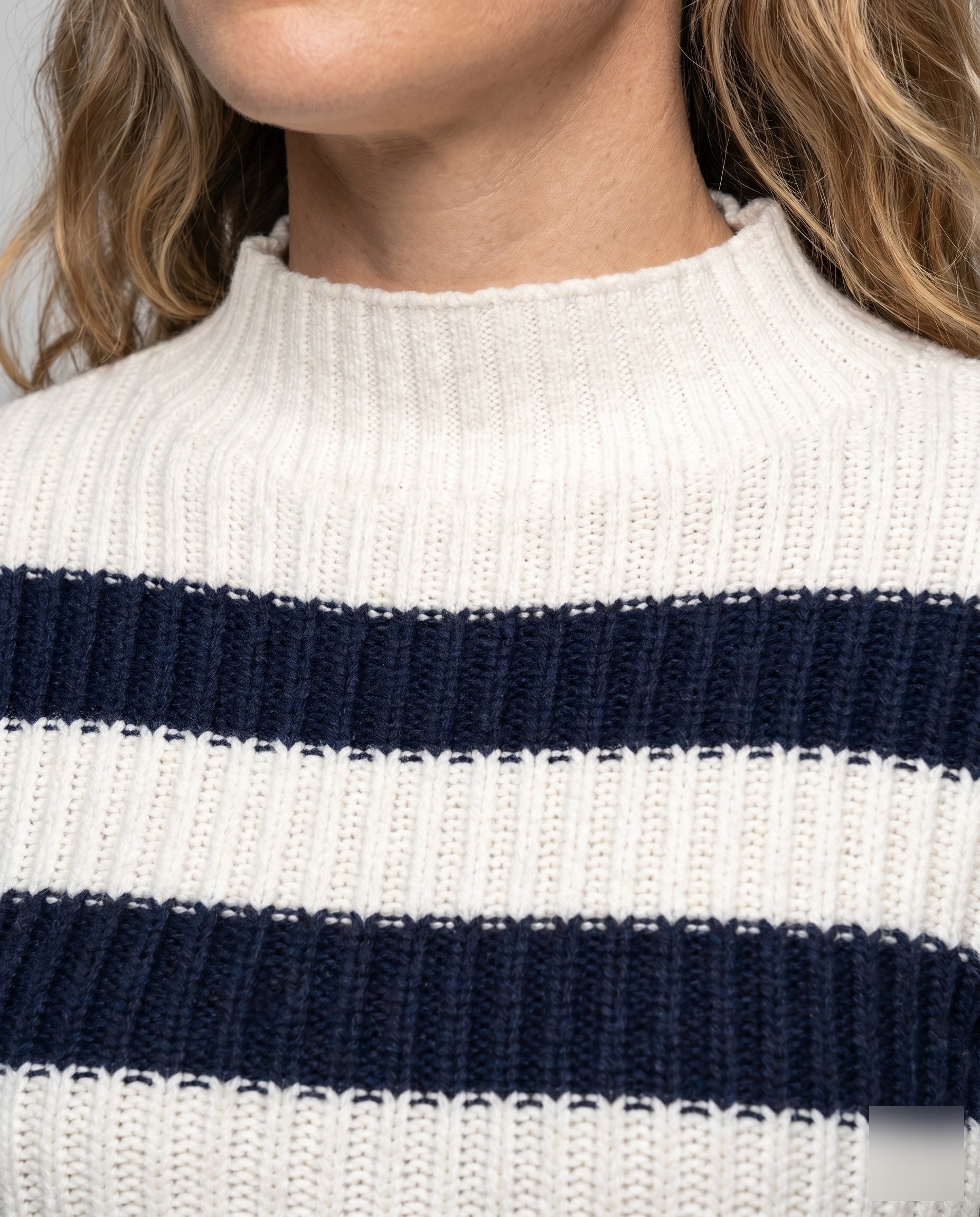 Product 15642540736842 - close_up_detail