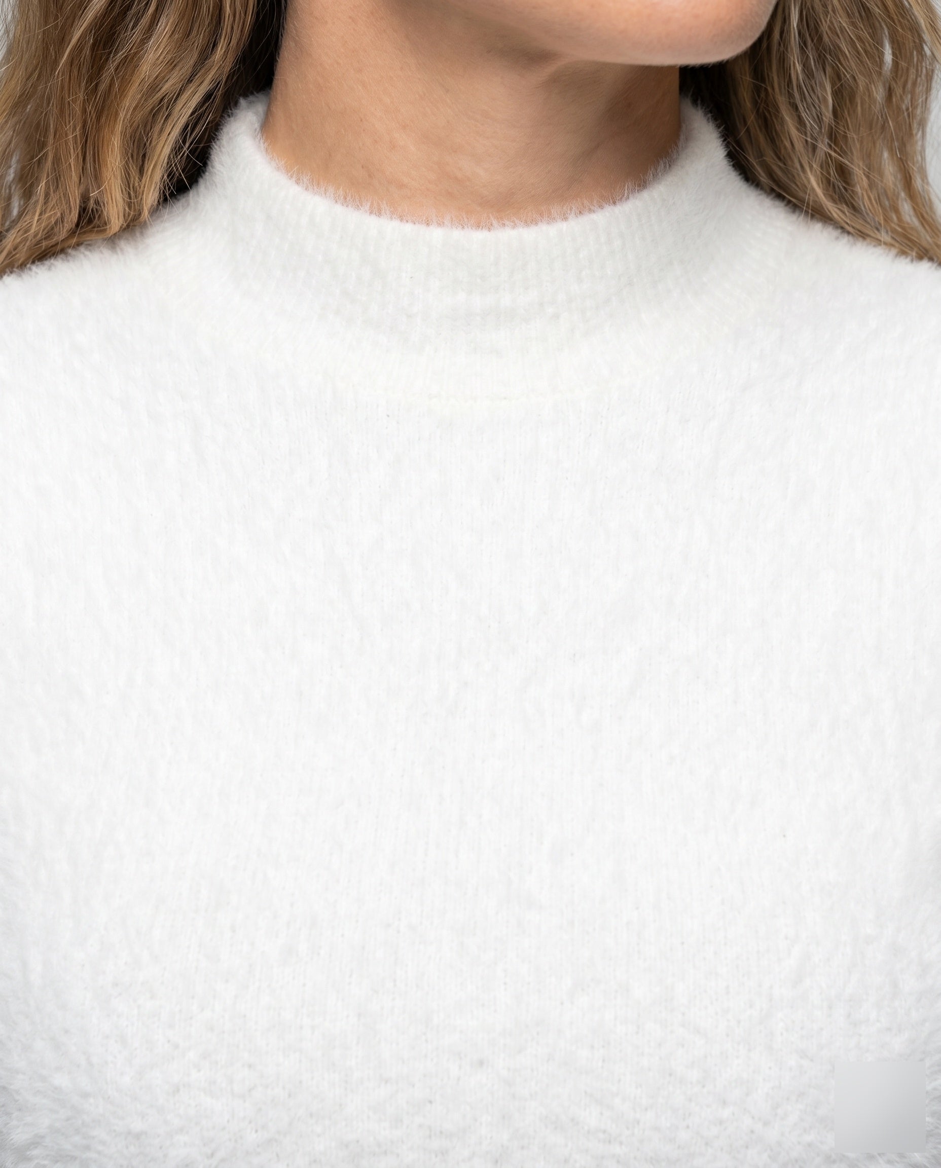 Product 15642540835146 - close_up_detail
