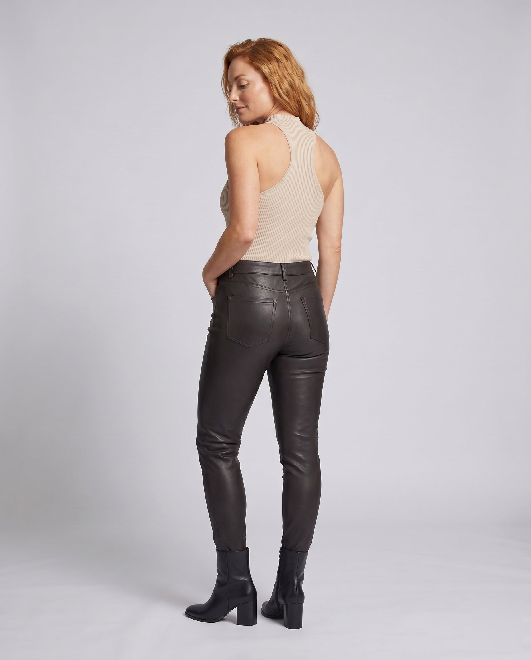 Product 15642543227210 - back_view