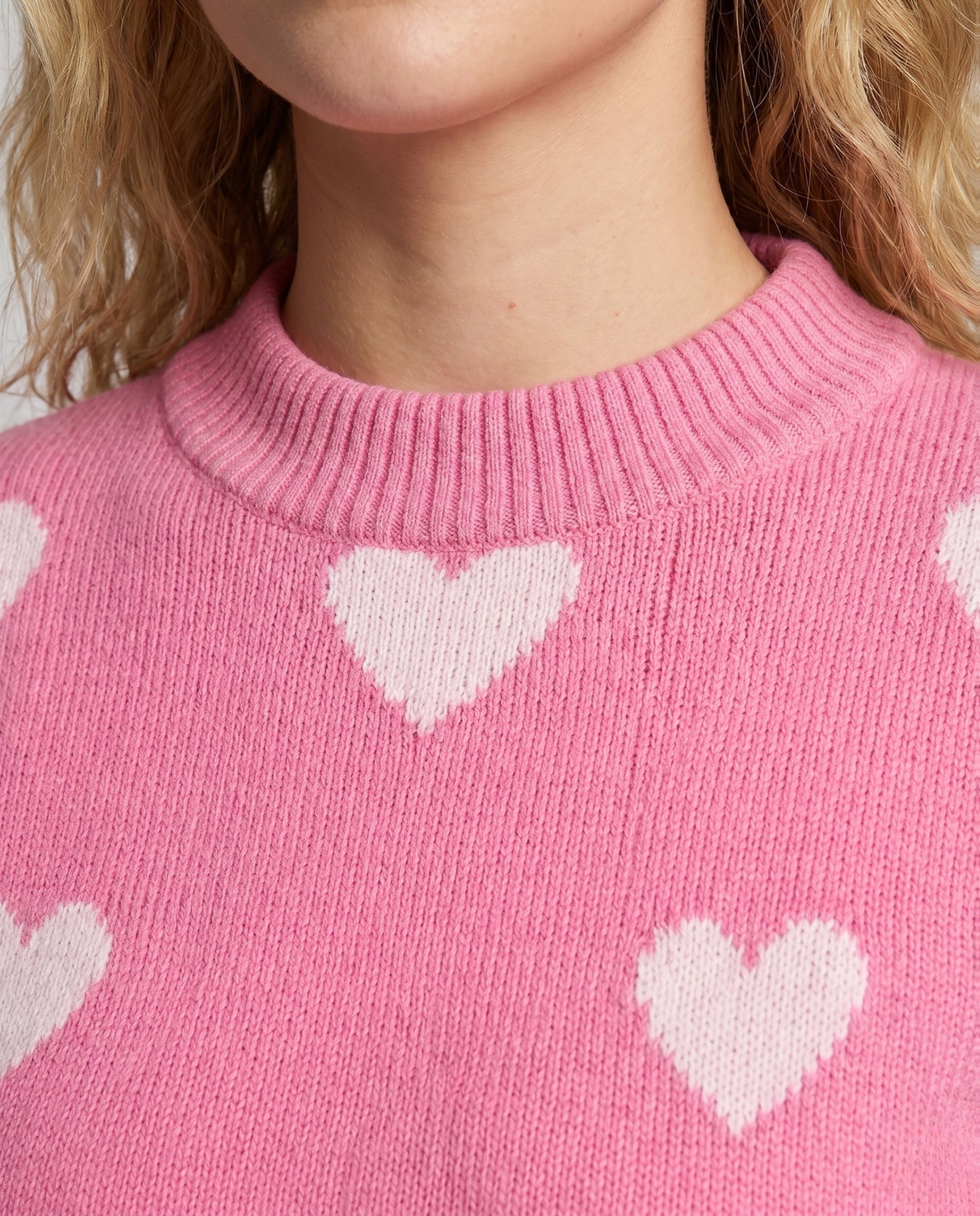 Product 15642544406858 - close_up_detail