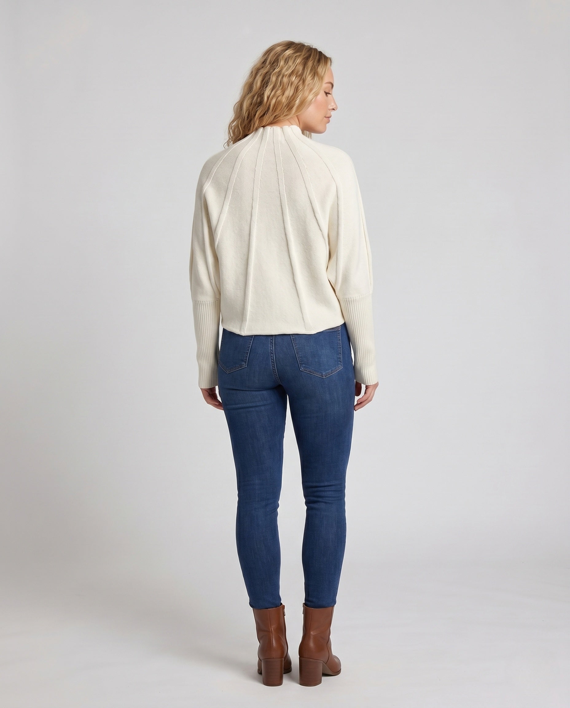 Product 15642544669002 - back_view