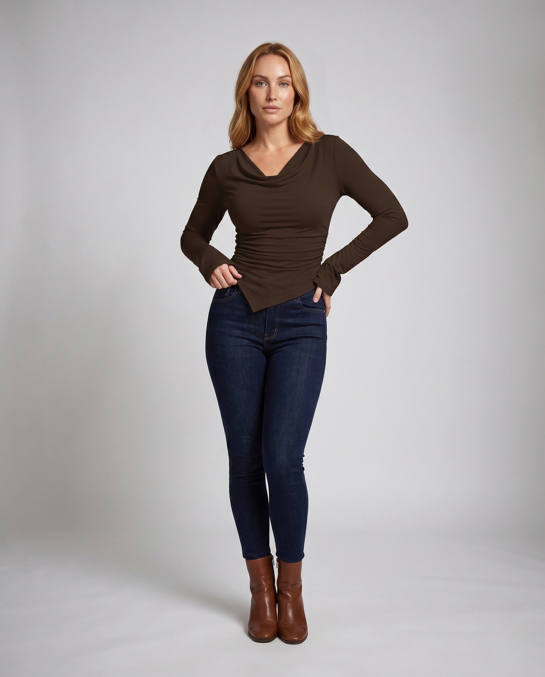 Product 15642546176330 - full_body_front