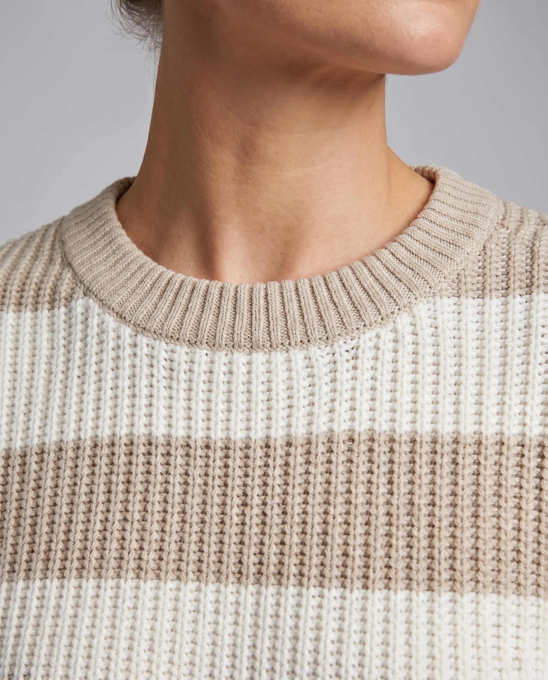 Product 15642546274634 - close_up_detail