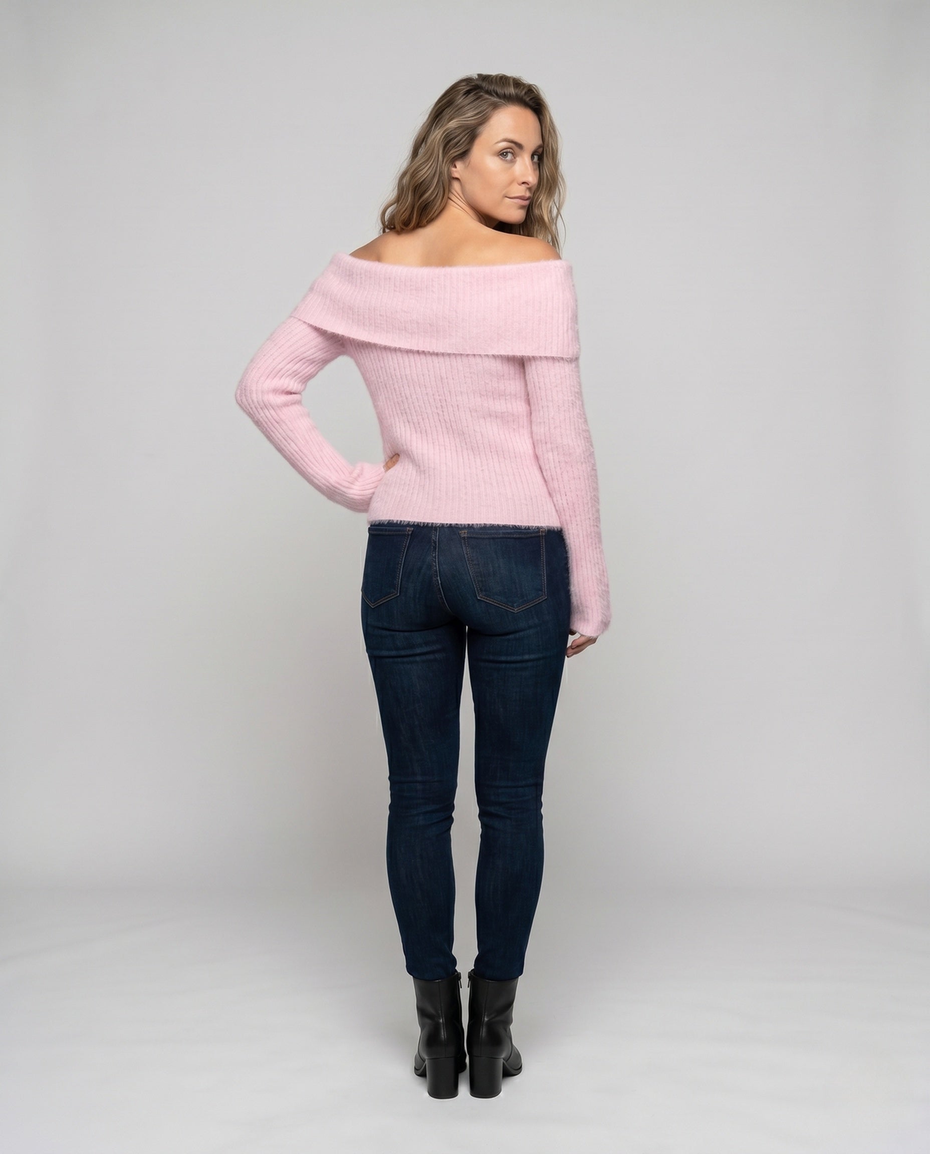 Product 15642548633930 - back_view