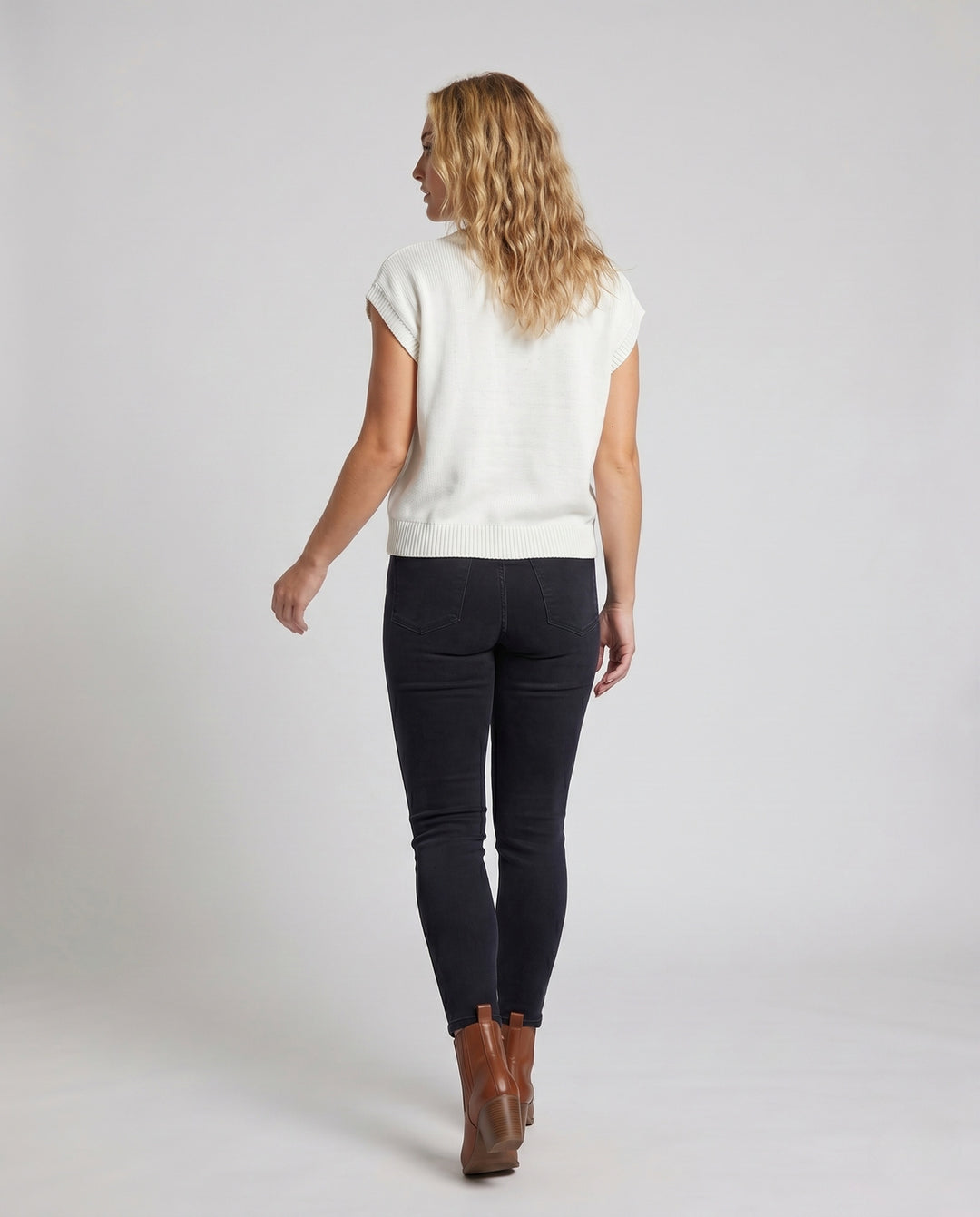 Product 15642549649738 - back_view