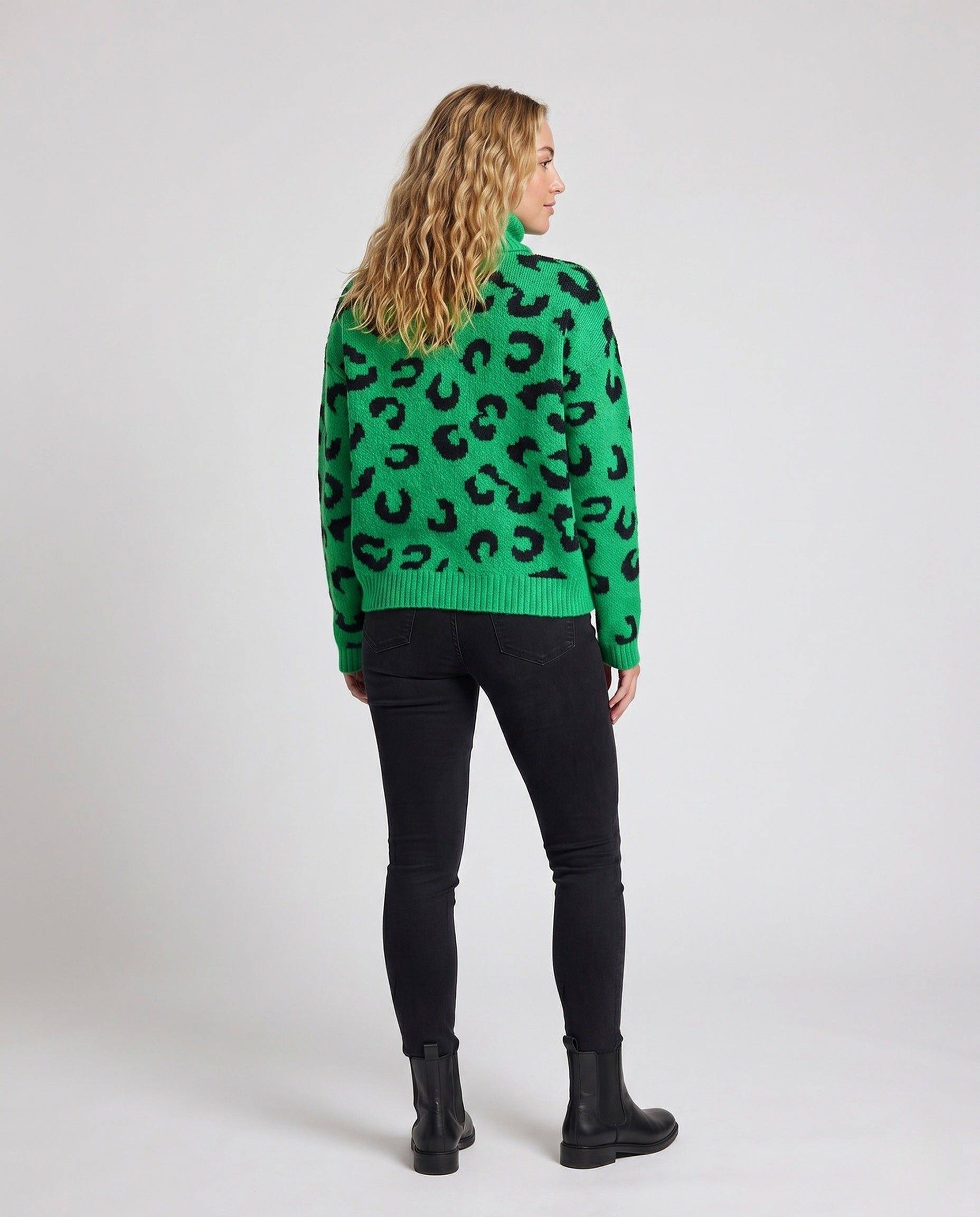 Product 15642555416906 - back_view