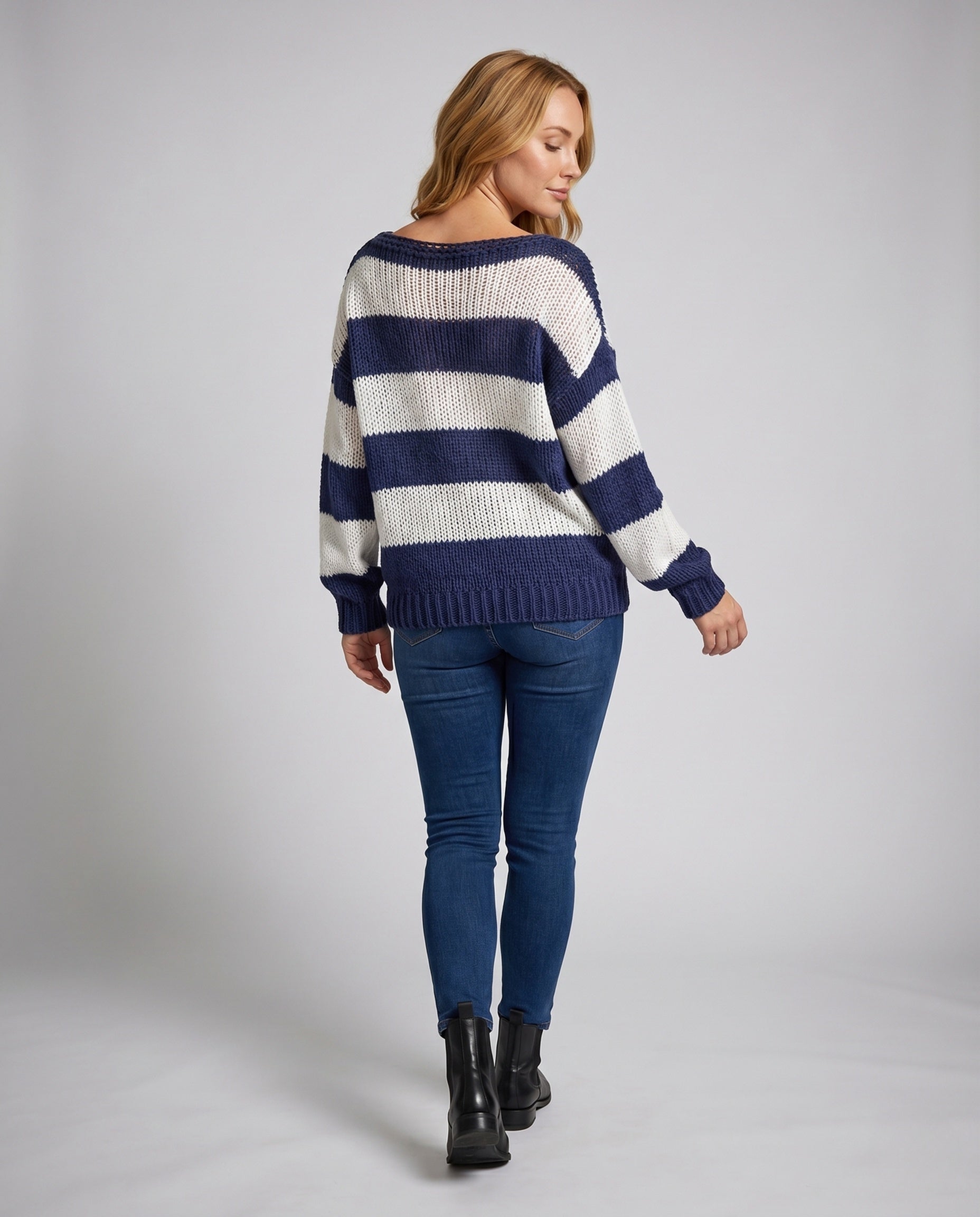 Product 15642556694858 - back_view