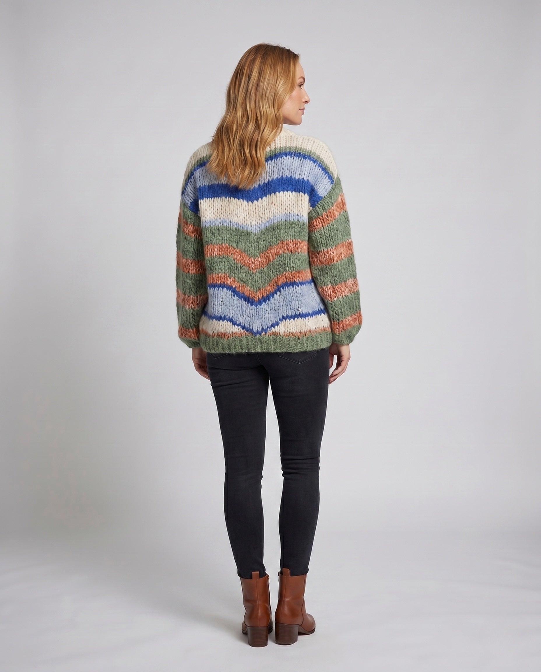 Product 15642556793162 - back_view