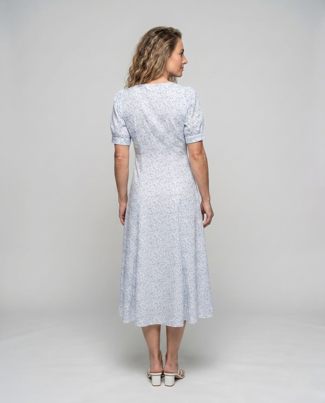 Product 15642560069962 - back_view