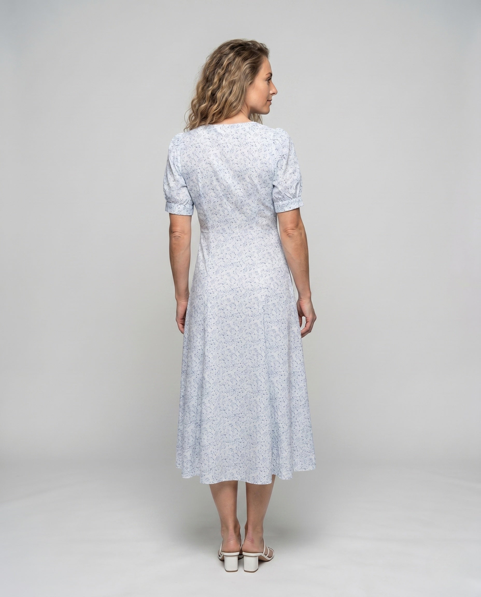 Product 15642560069962 - back_view